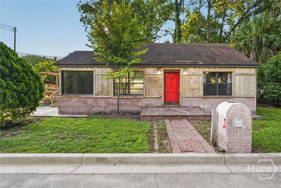 3rd image of 3418 Grenoble St, Savannah, GA 31404 | MLS# SA362115