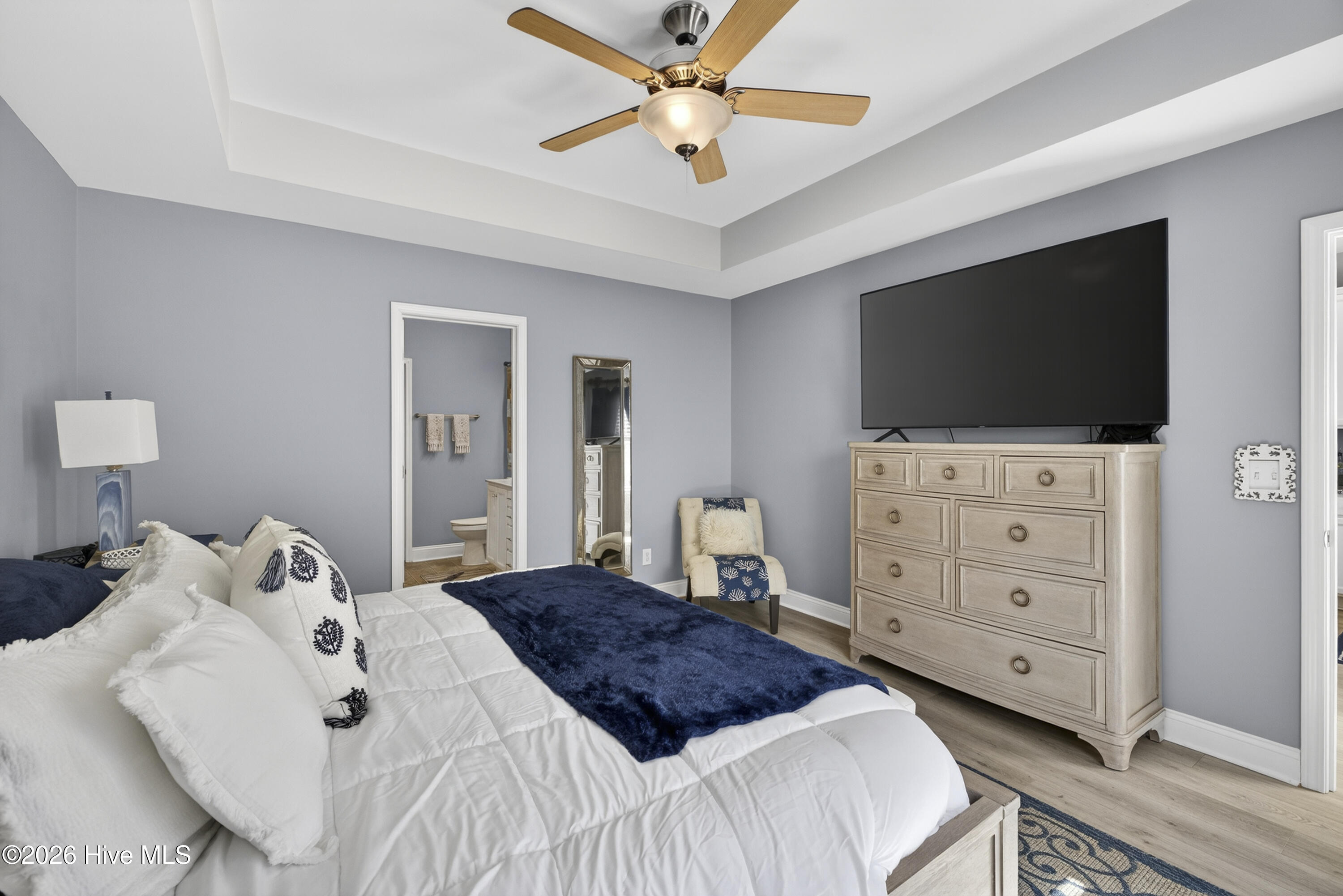 100569203 | Photo 16