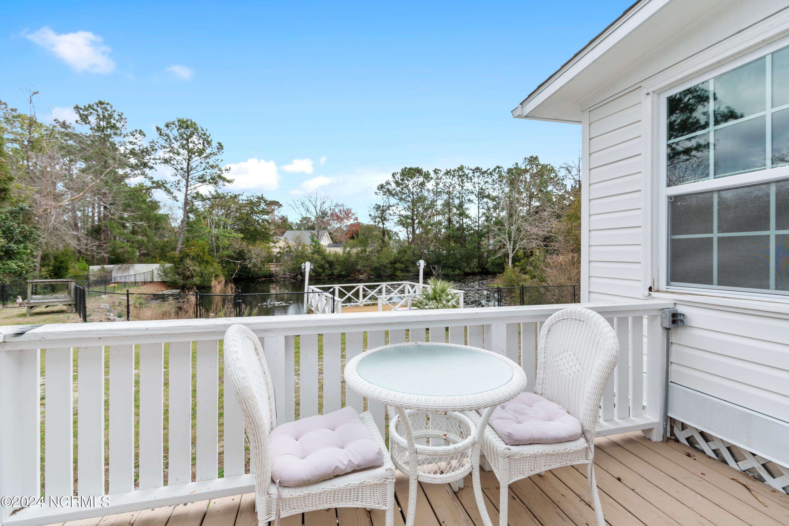 100547405 | Photo 15