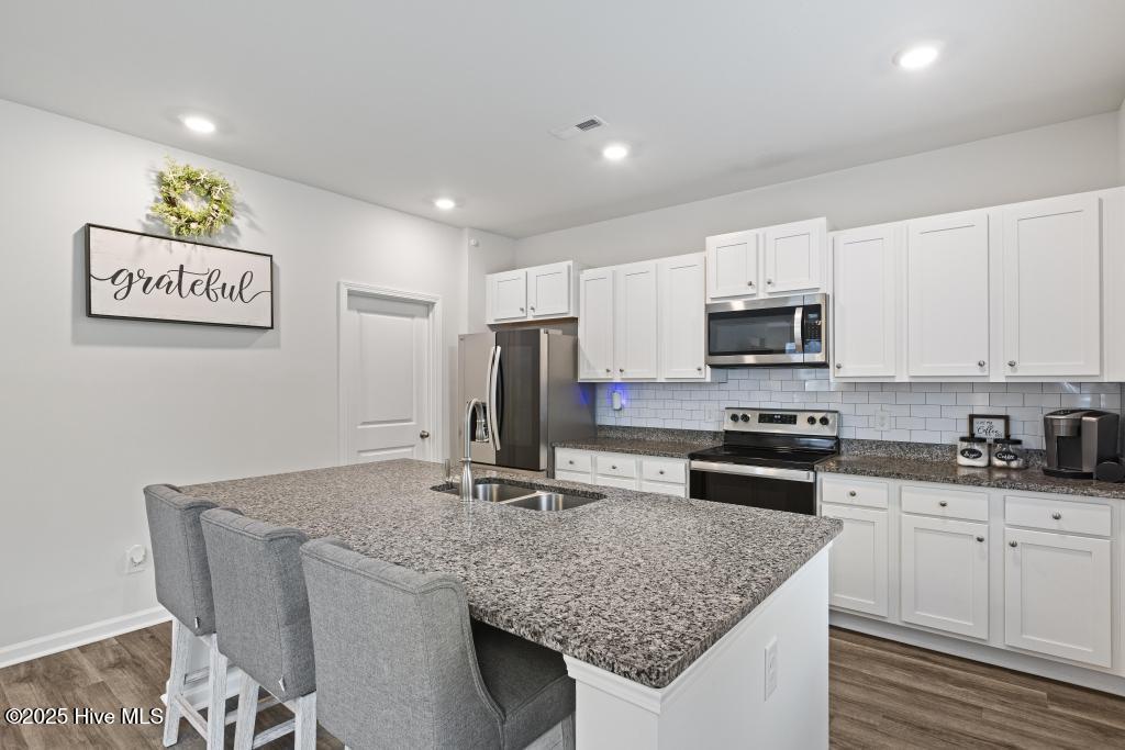 100536703 | Photo 16