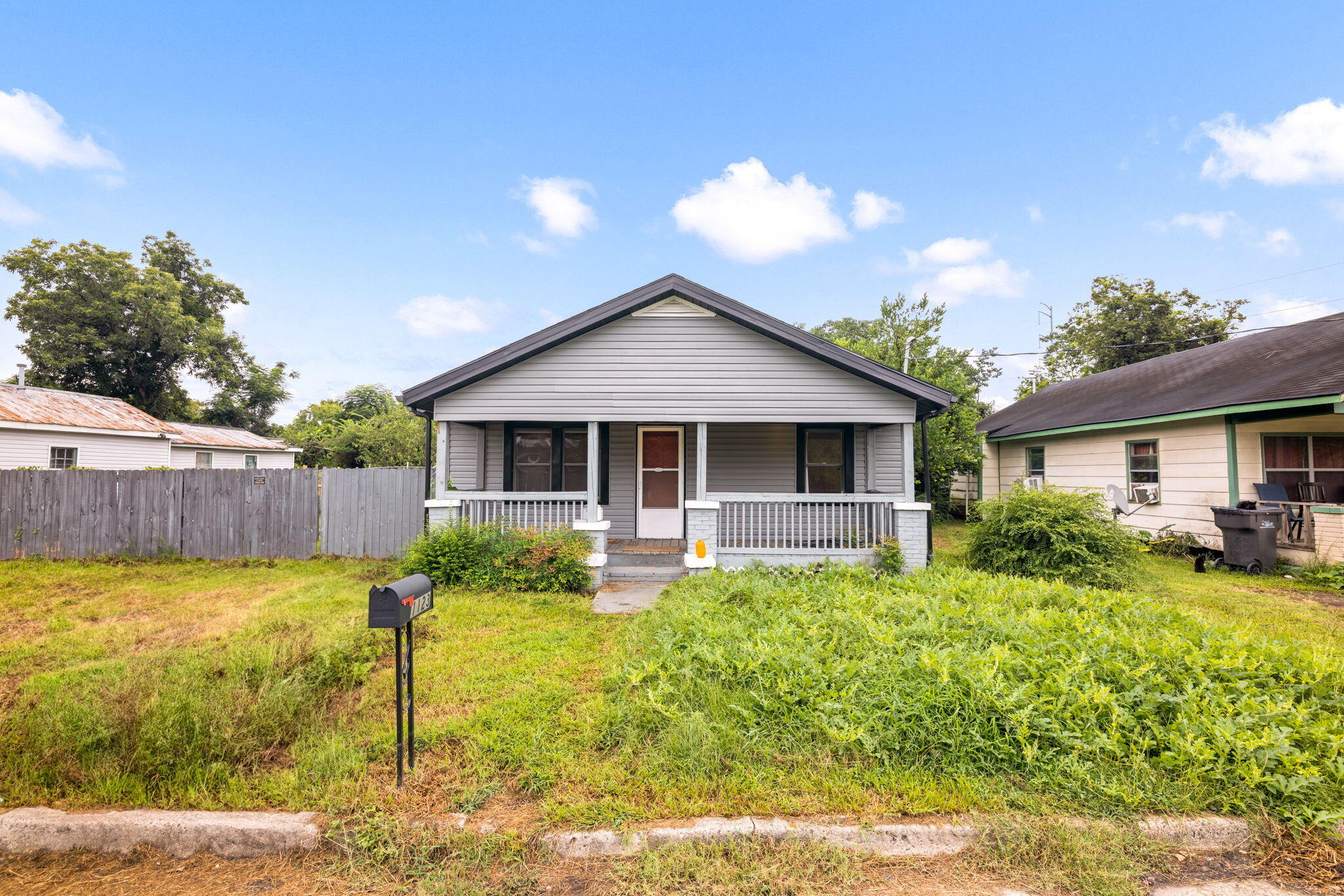 Property at 1123 Roselle Street