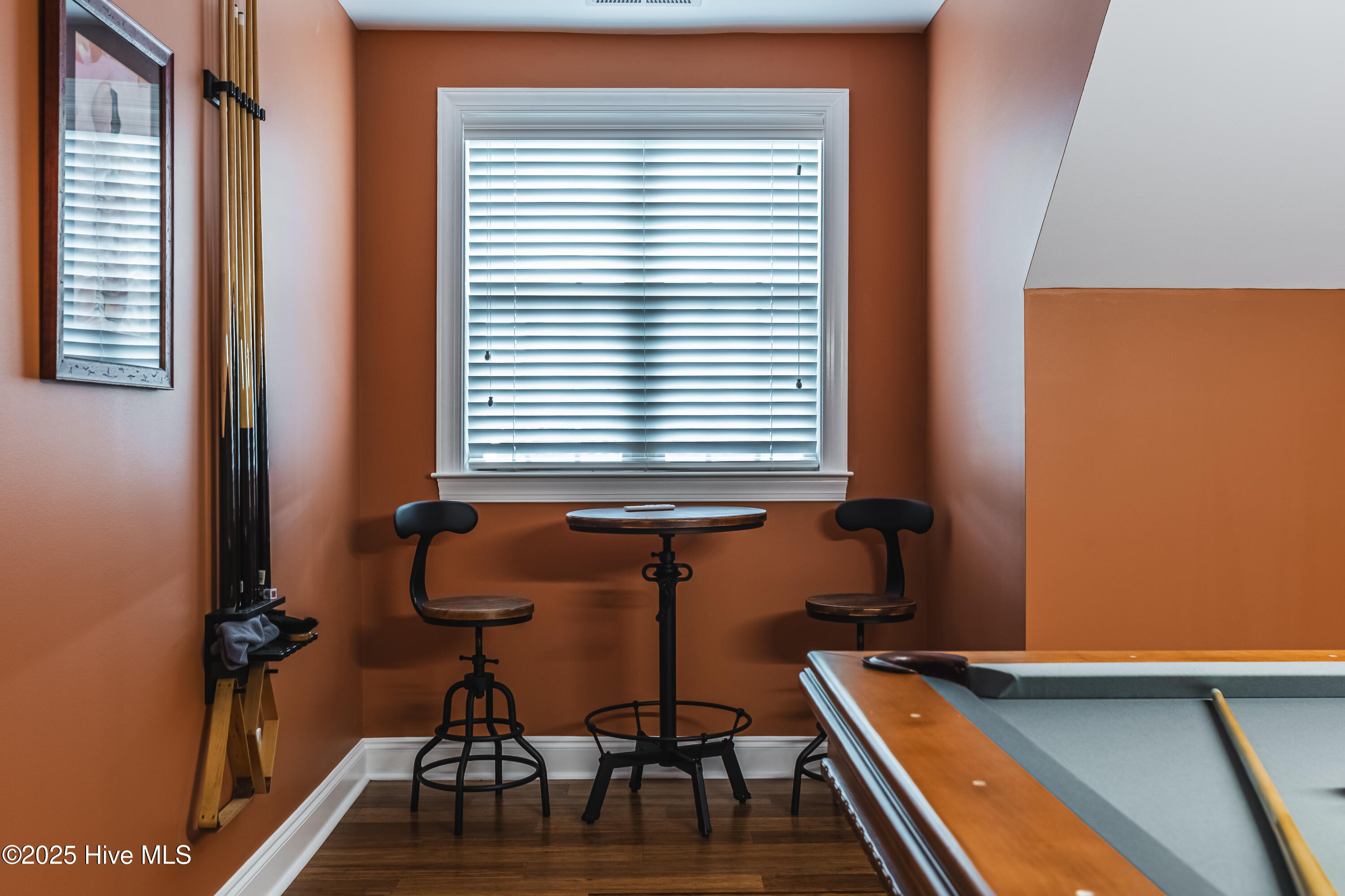 100542426 | Photo 33