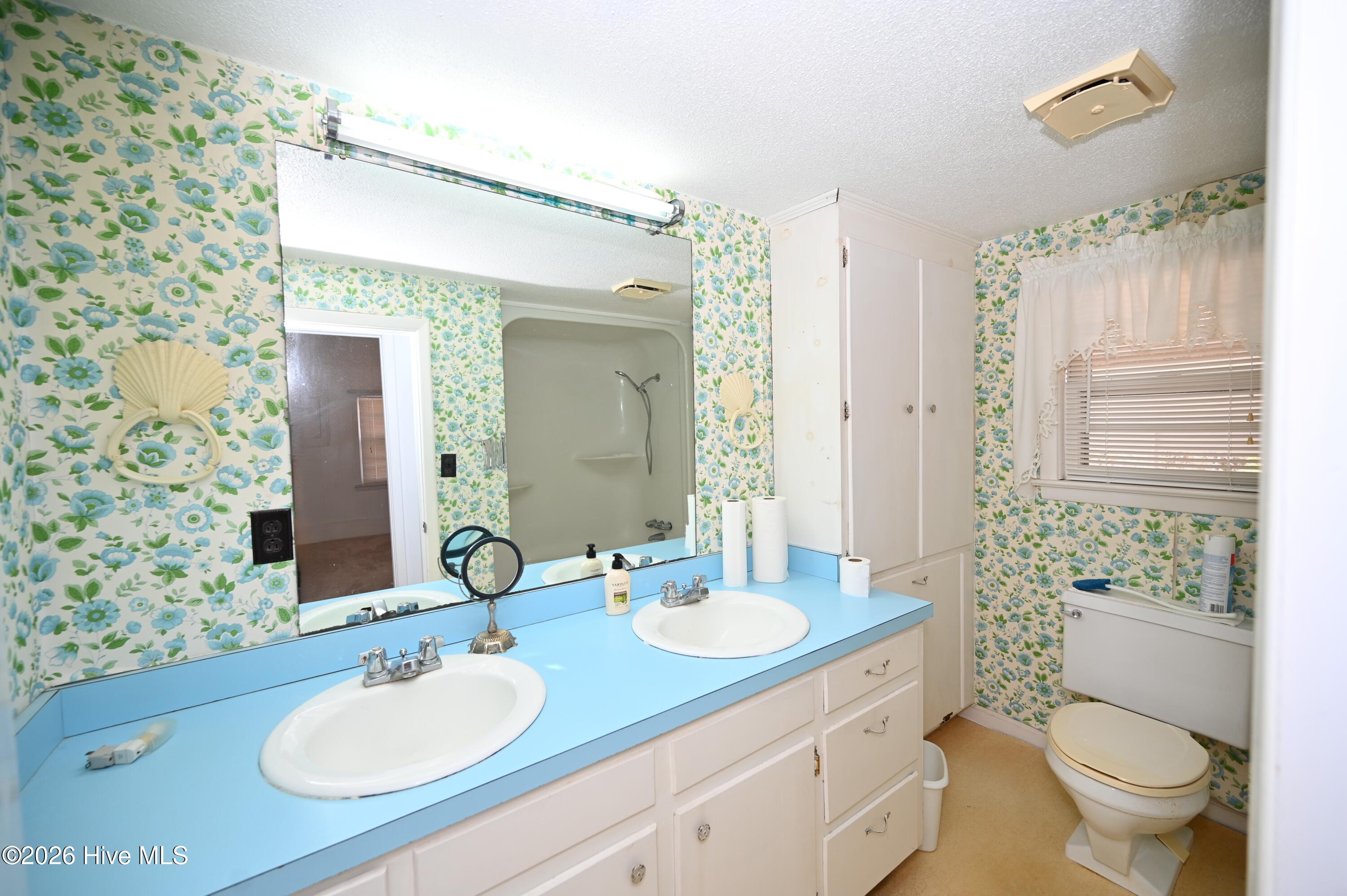 100556299 | Photo 14