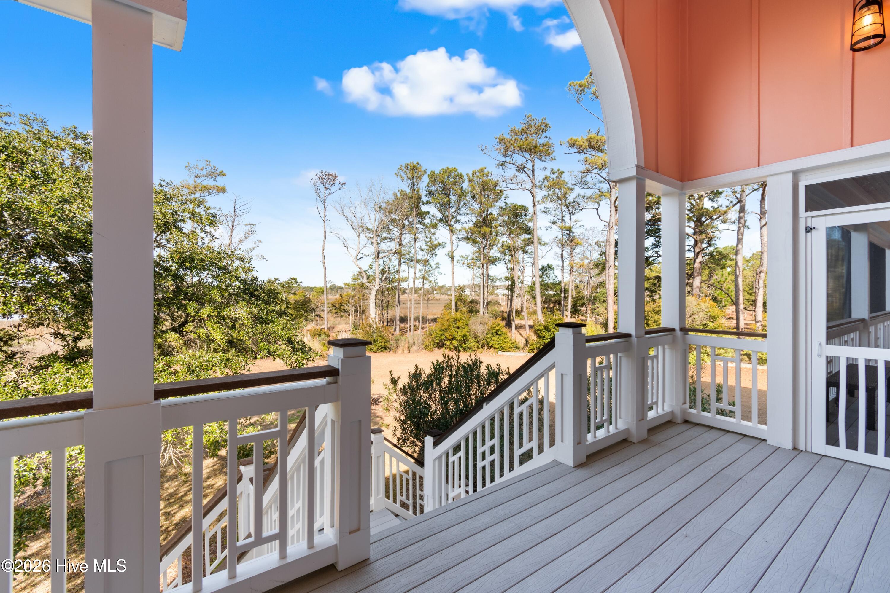 100549658 | Photo 54