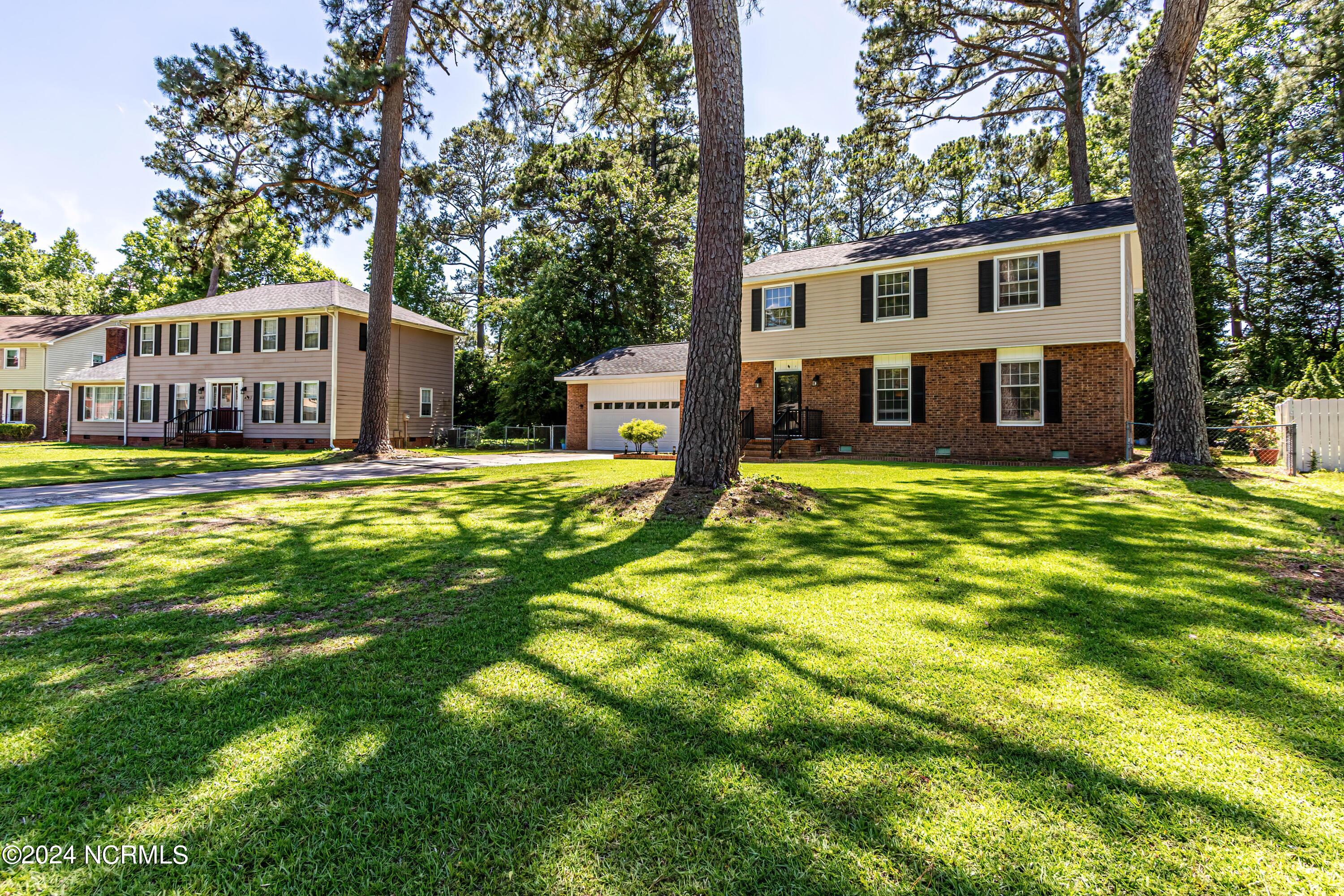 100448019 | Photo 51