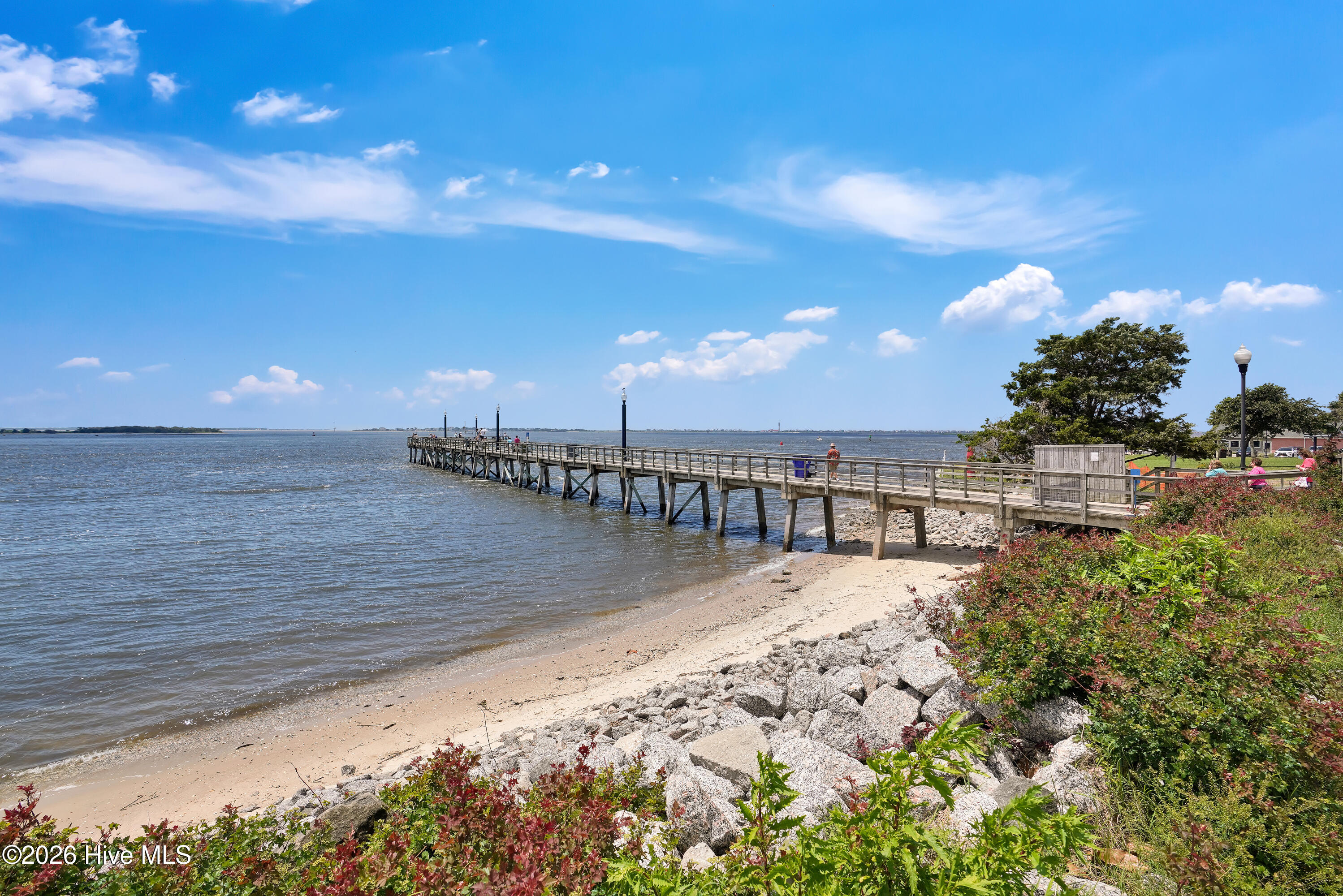 100543554 | Photo 75