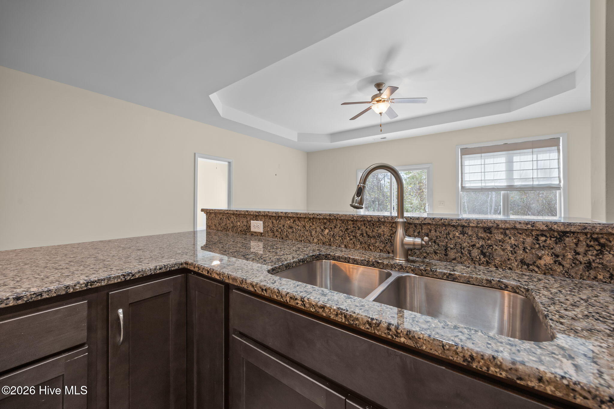 100556158 | Photo 20