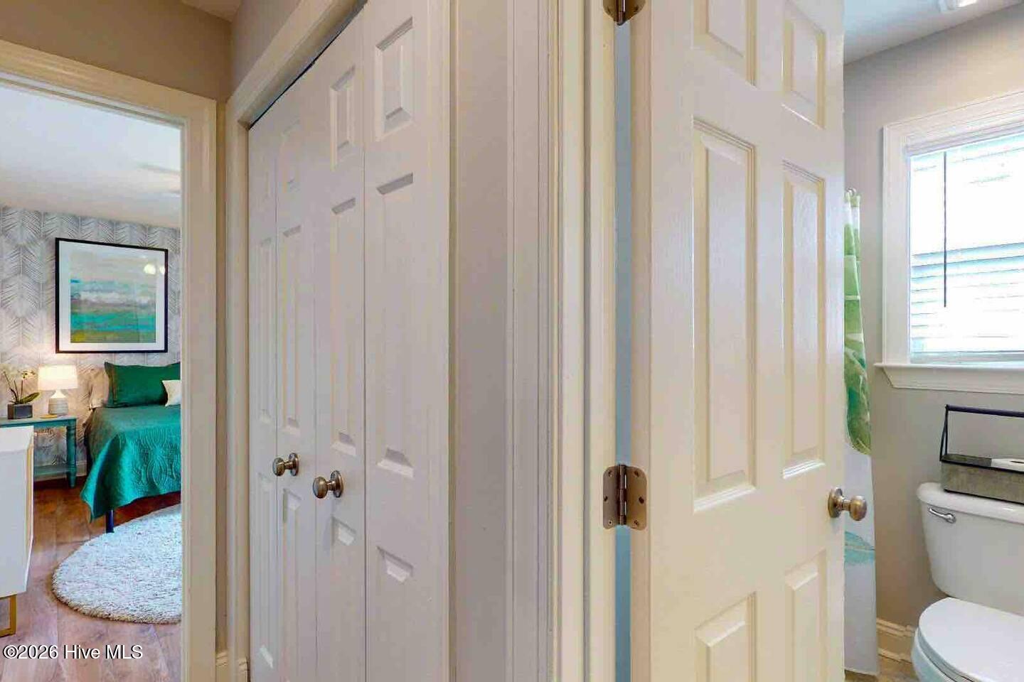 100566637 | Photo 20