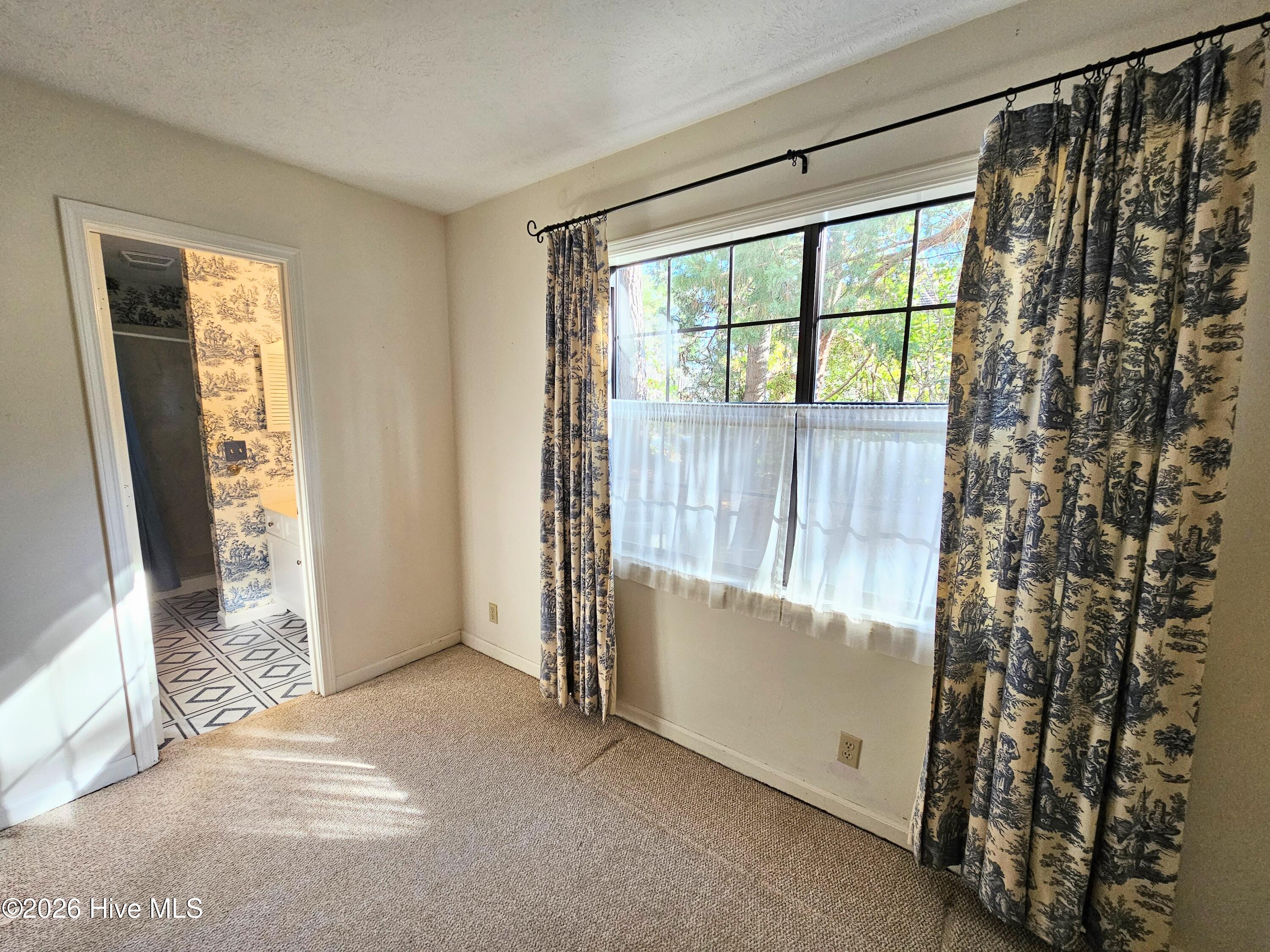 100547650 | Photo 27