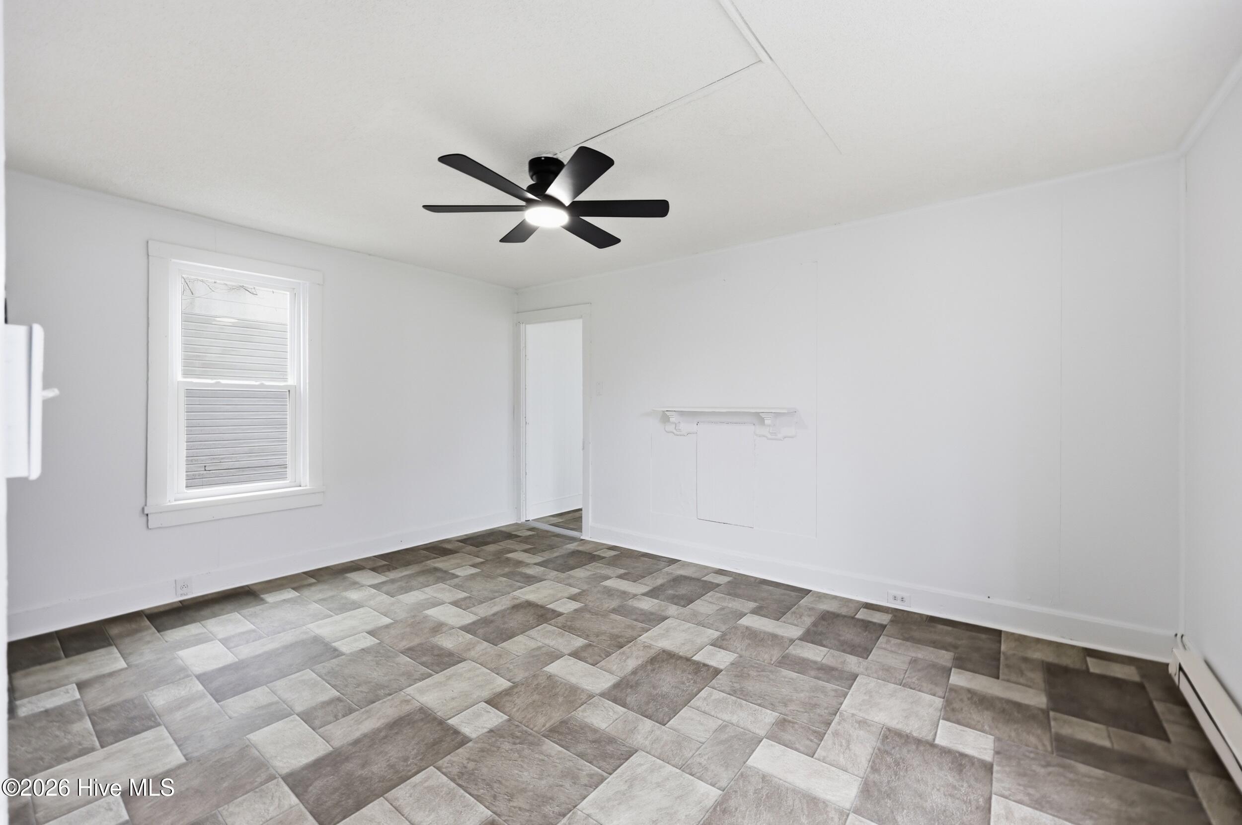 200 Queen Street, Elizabeth City, NC, 27909