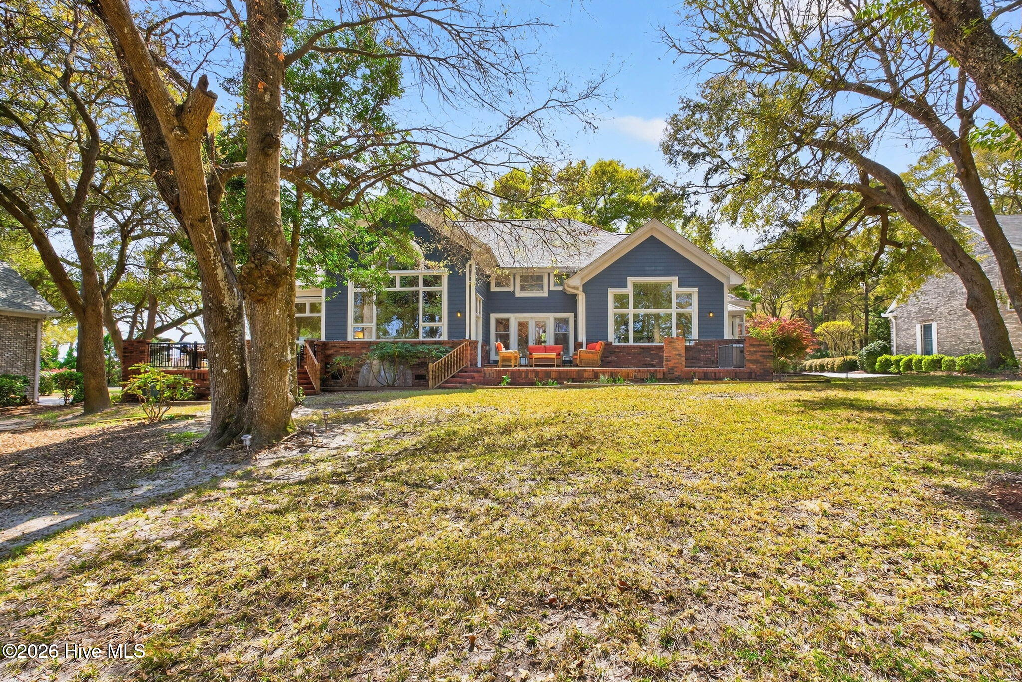 100564885 | Photo 74