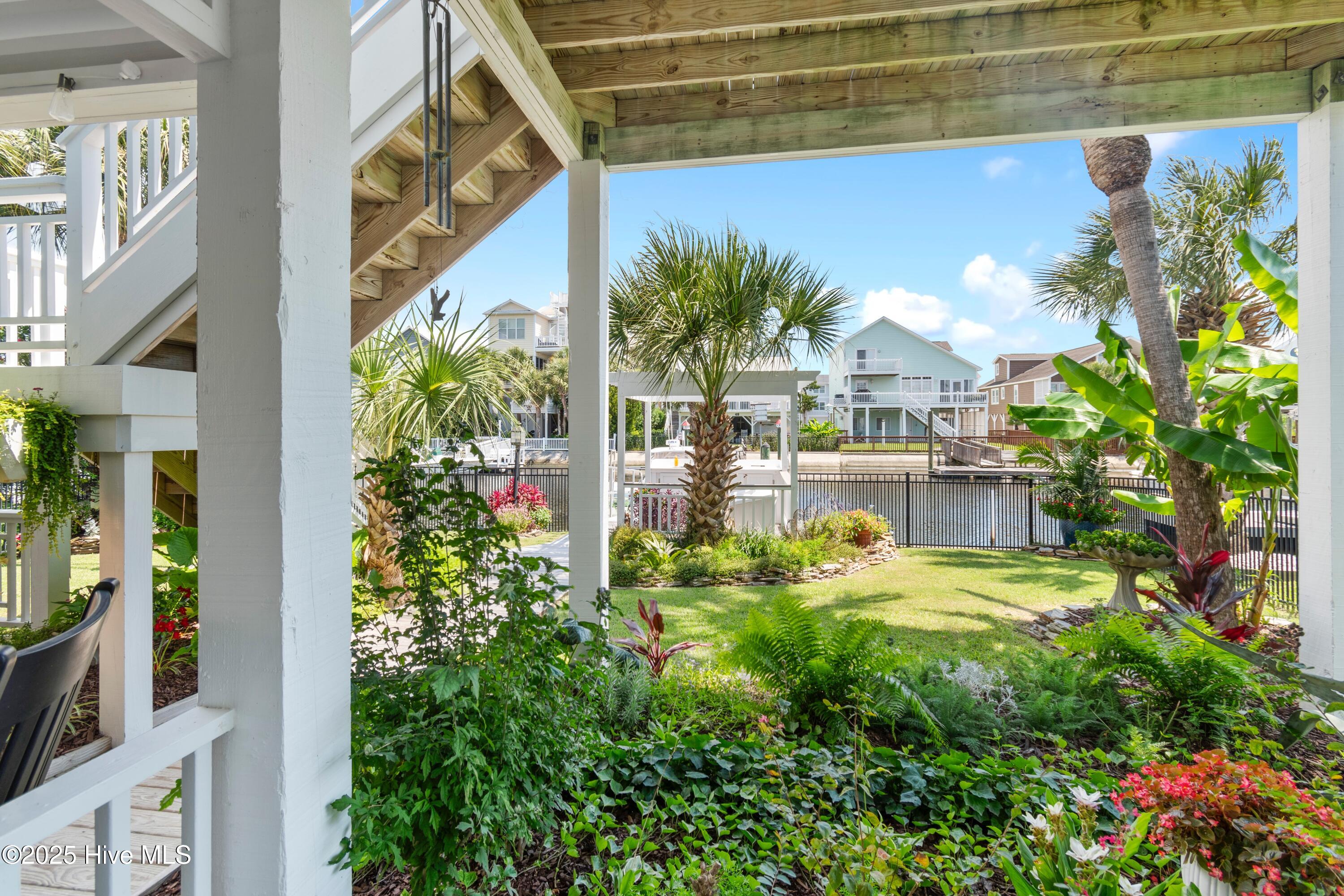 100527373 | Photo 47