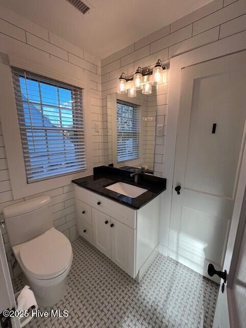 100544999 | Photo 29