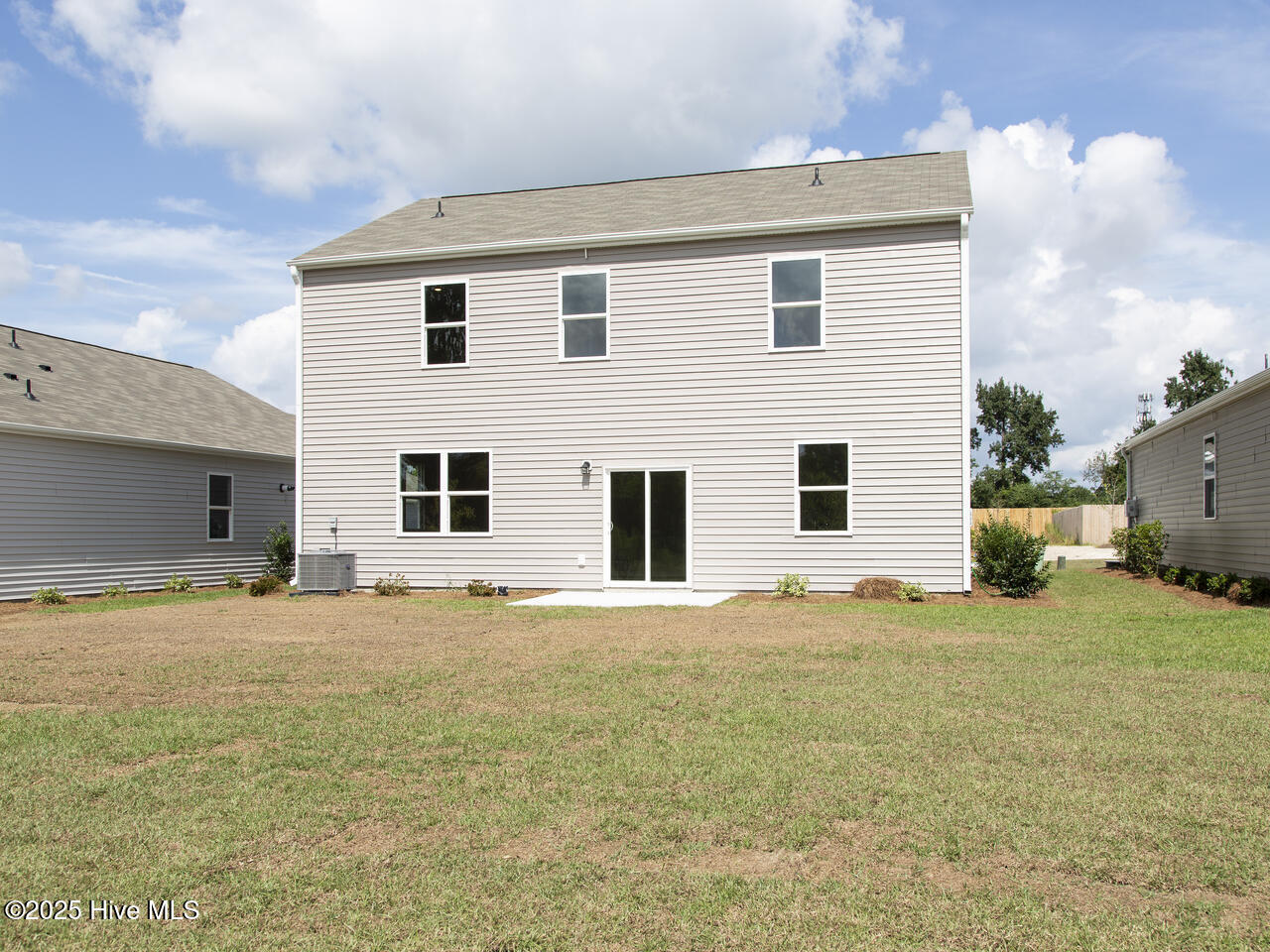 100546634 | Photo 25