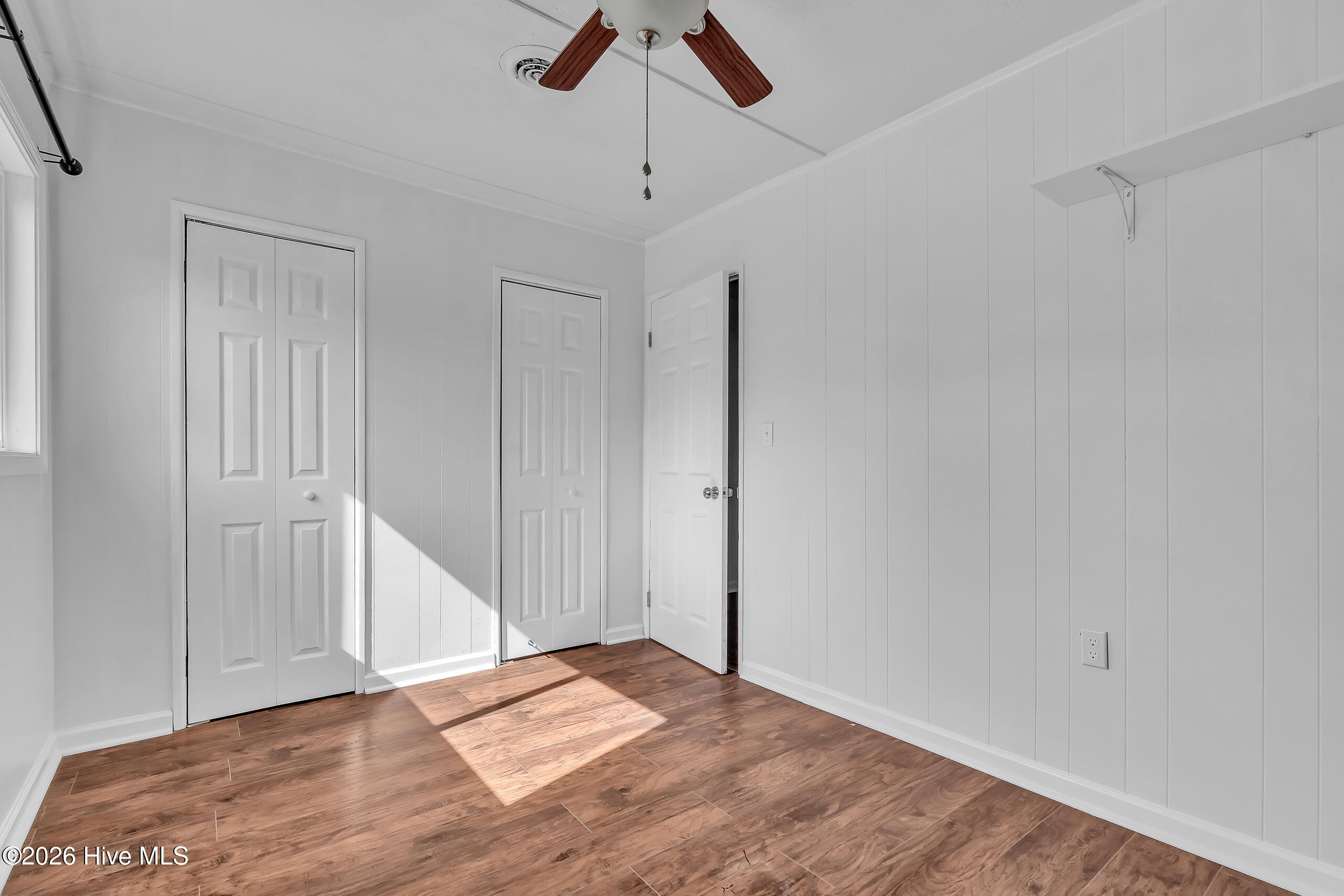 100567424 | Photo 26