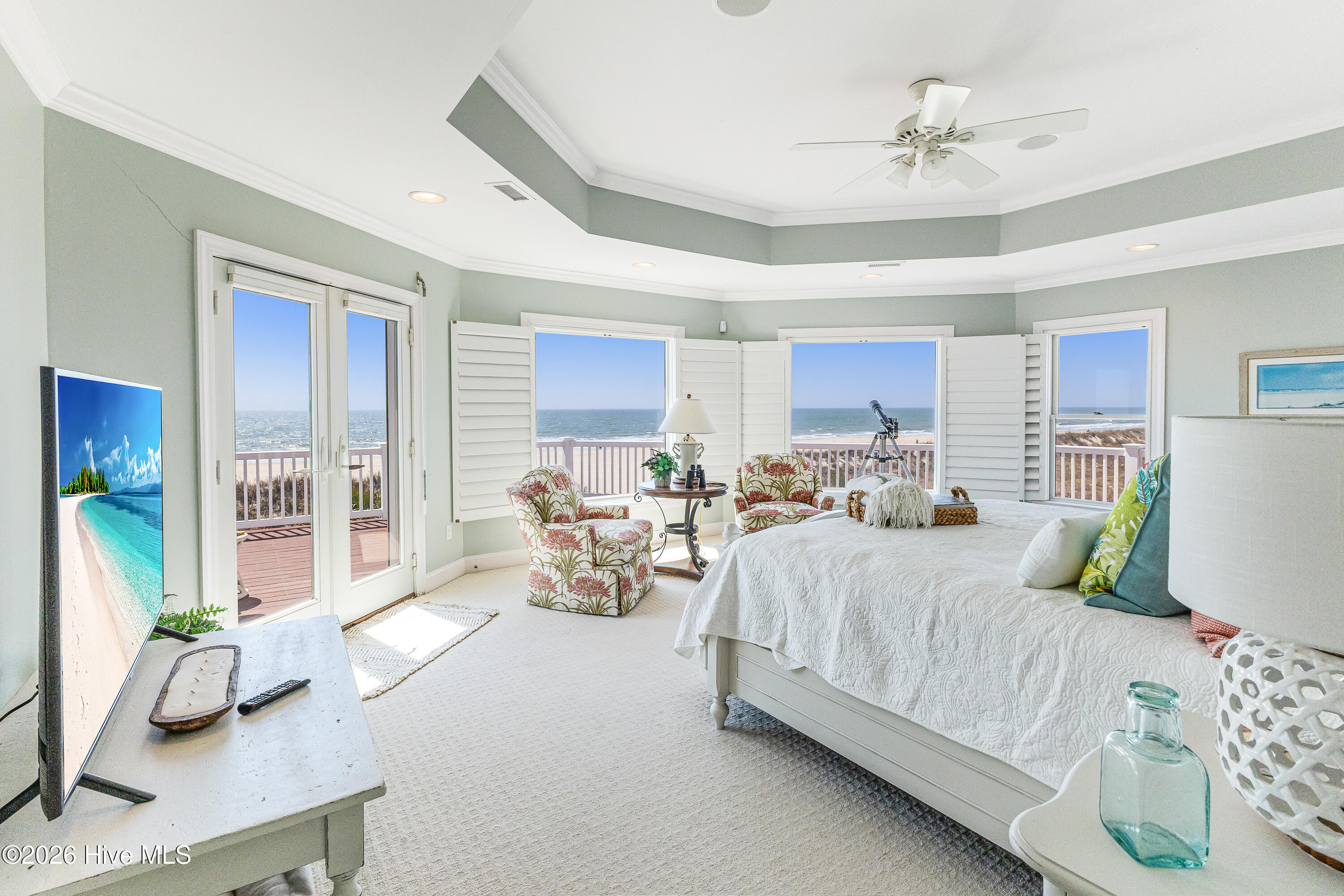 100567897 | Photo 49