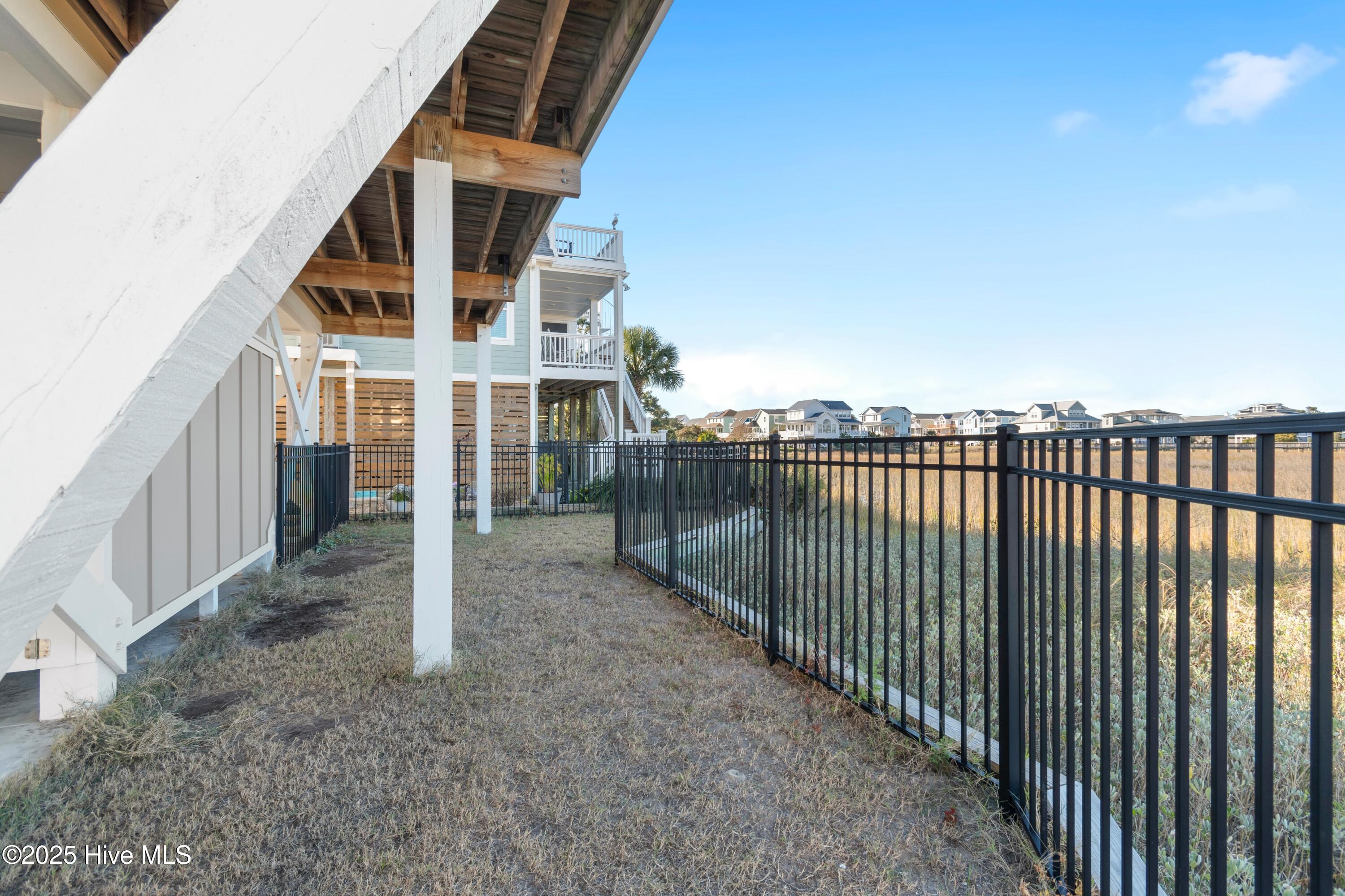 100541984 | Photo 45