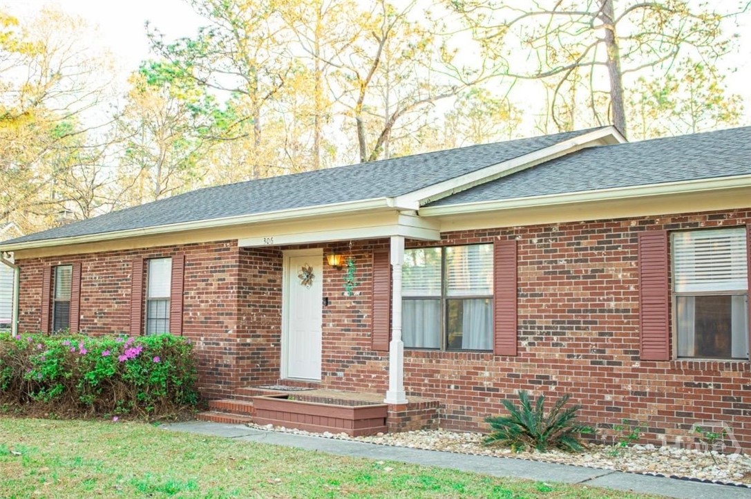 306 Meadowlark Circle