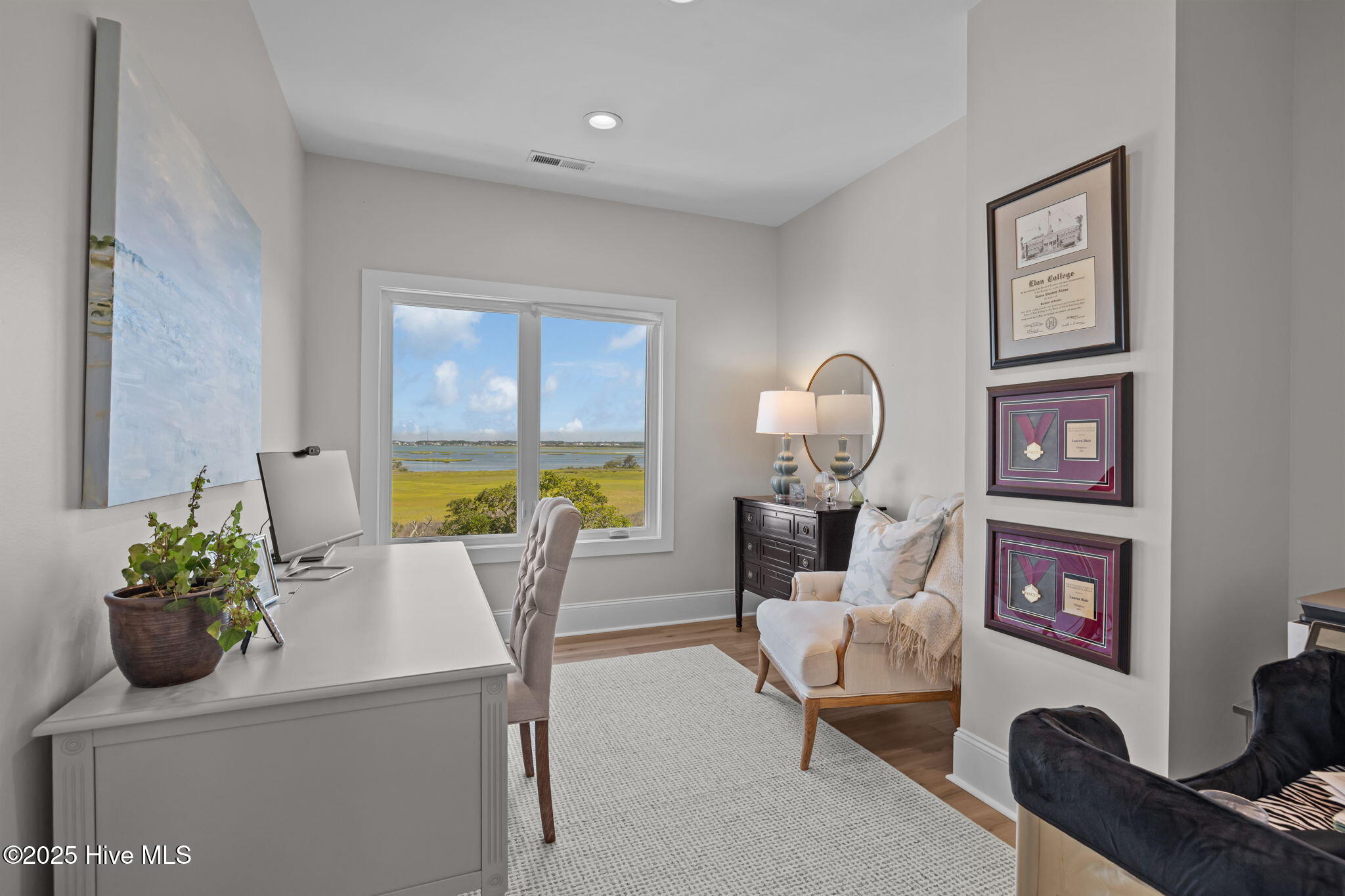 100549920 | Photo 48