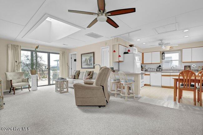 100564777 | Photo 10