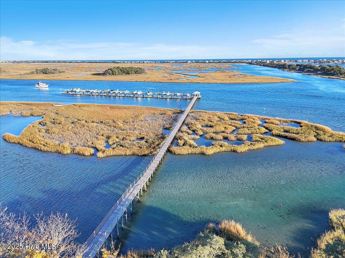 100545058 | Photo 65