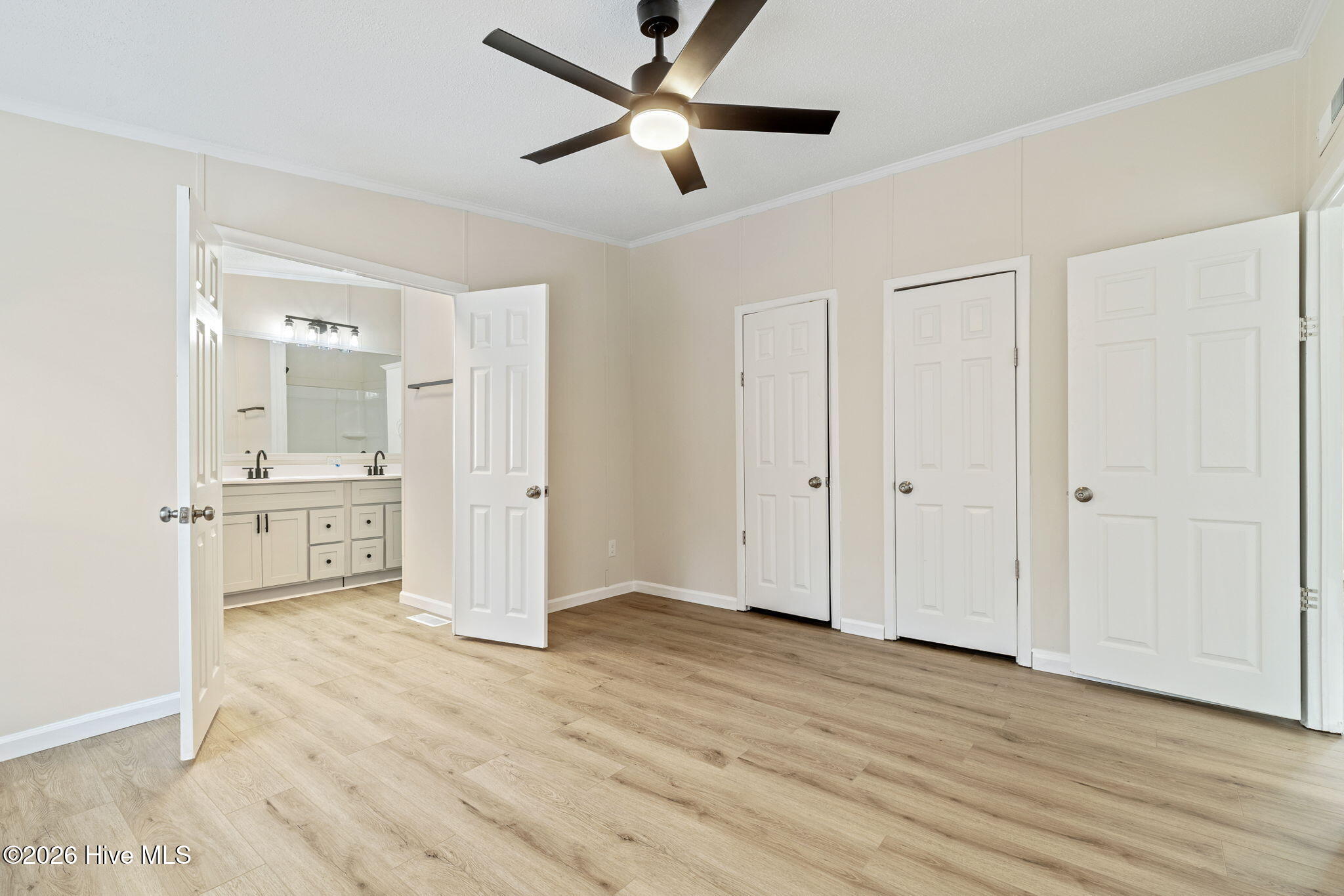 100552963 | Photo 27