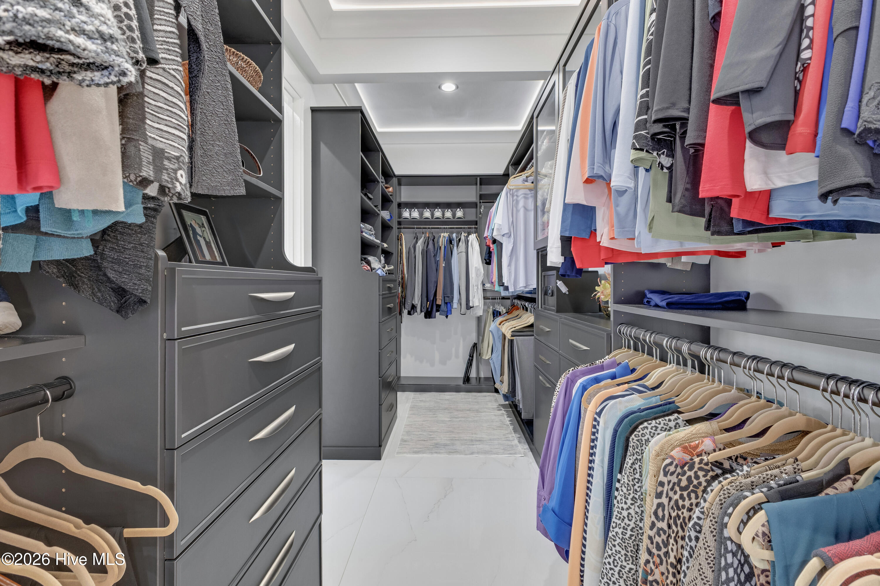 100559856 | Photo 36