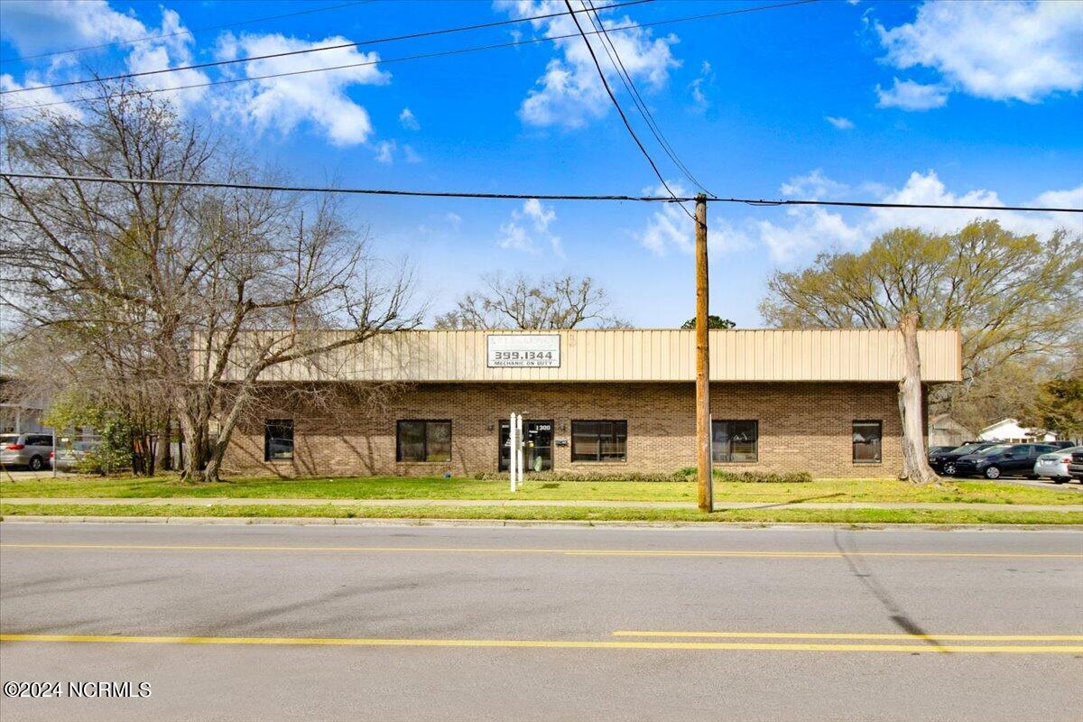 6725 Waters Avenue, Savannah, GA, 31406