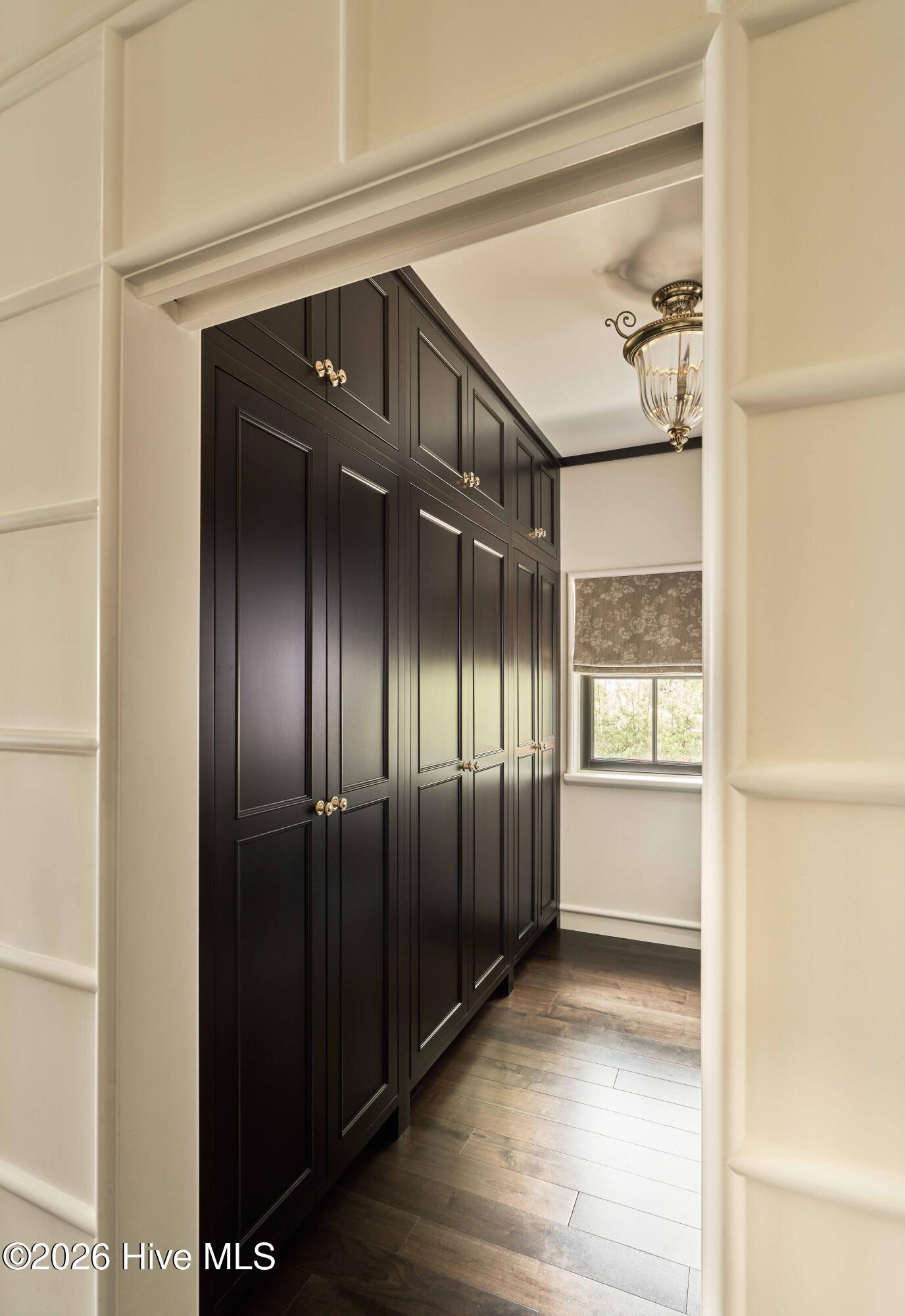 100569177 | Photo 29