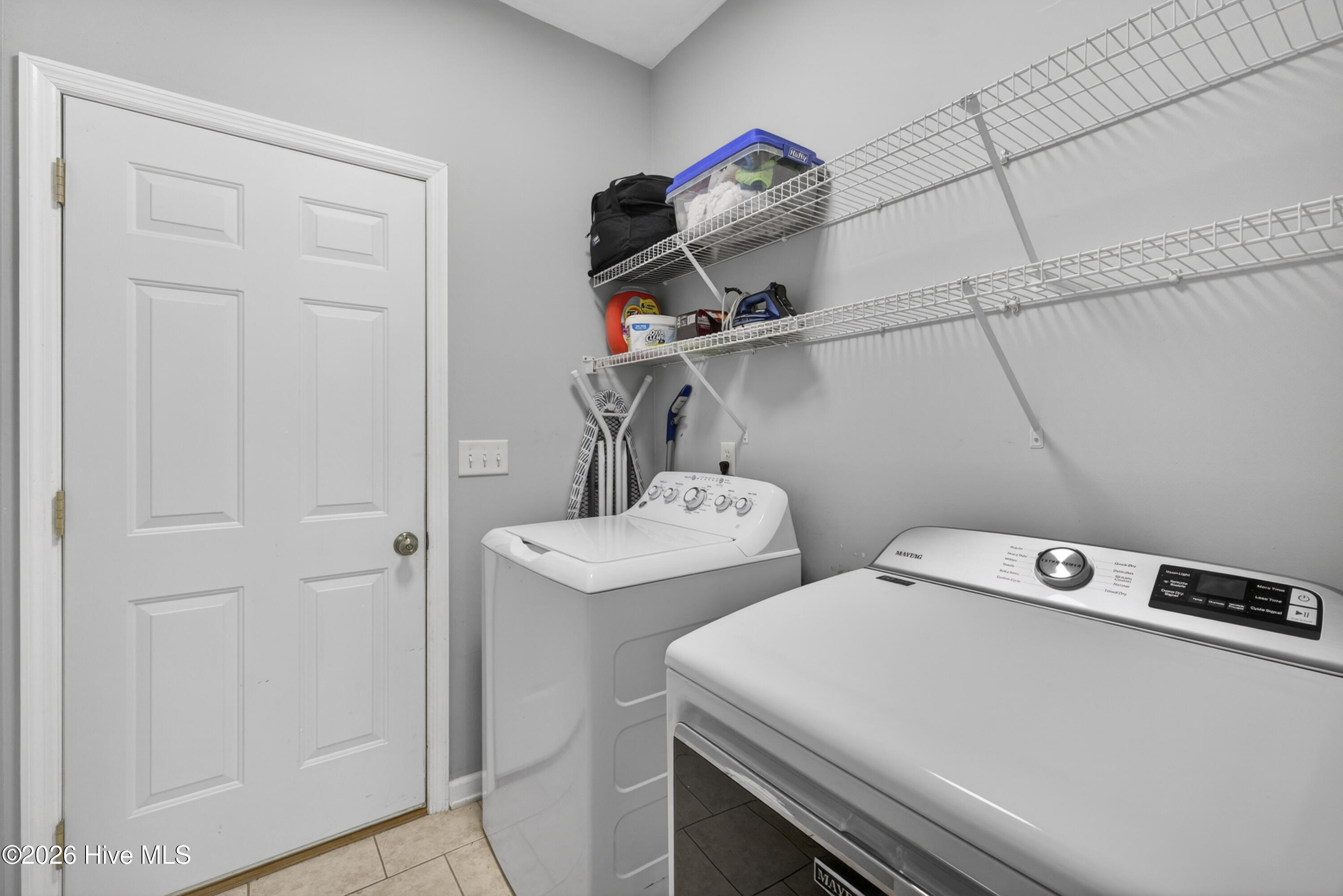 100570330 | Photo 39