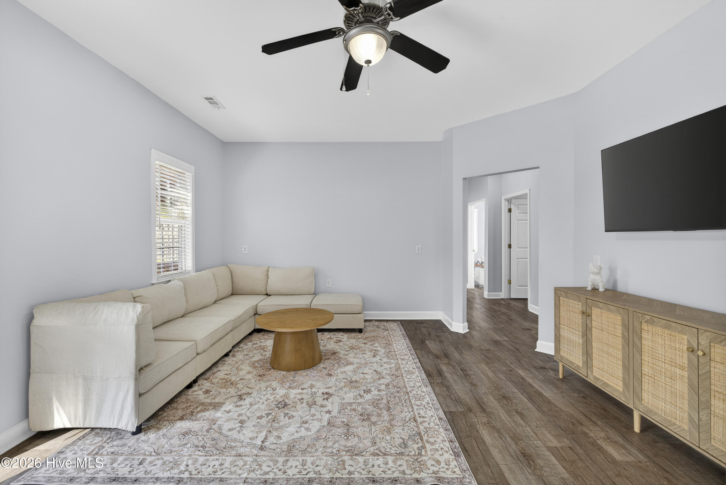 100568546 | Photo 28