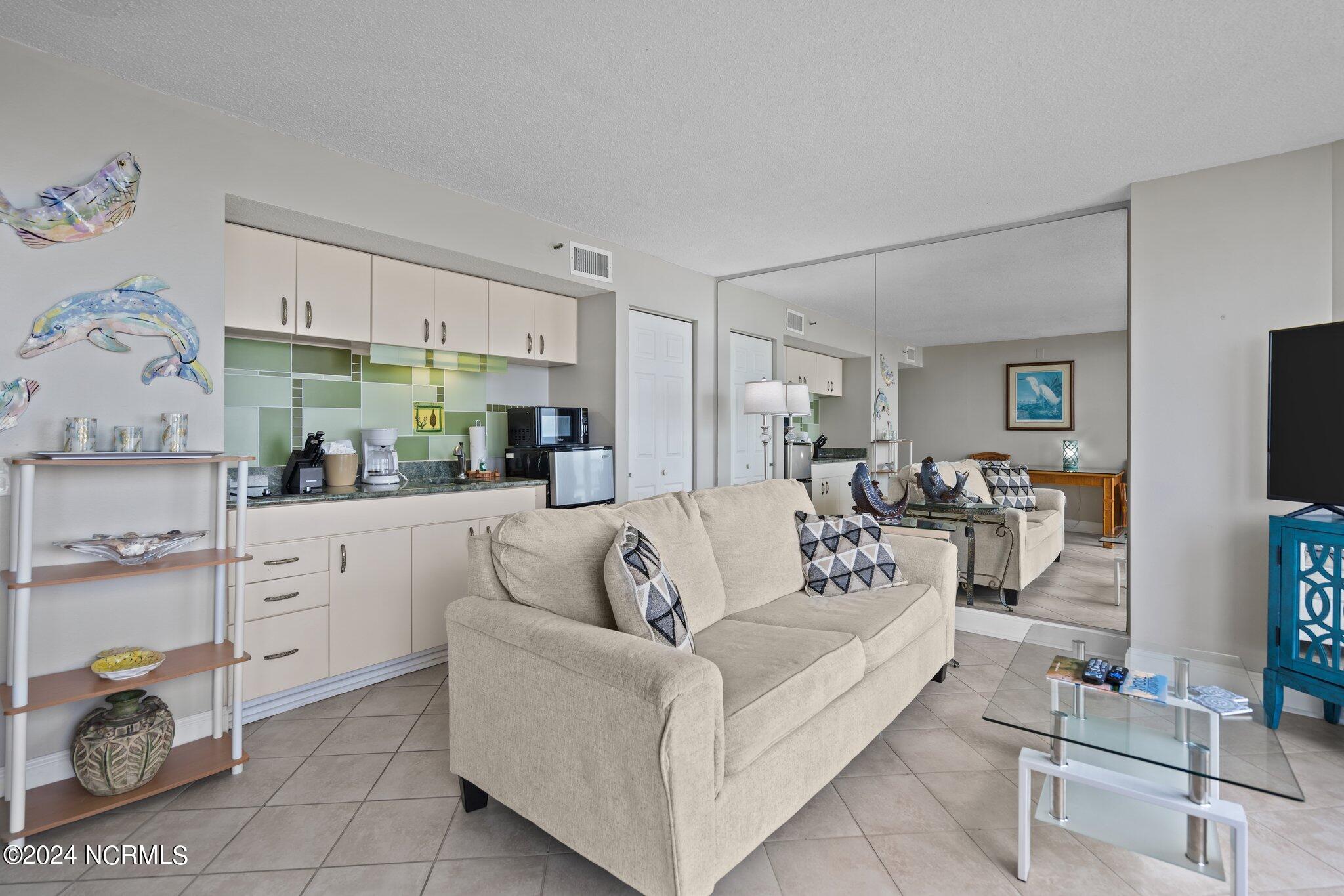 100531312 | Photo 20