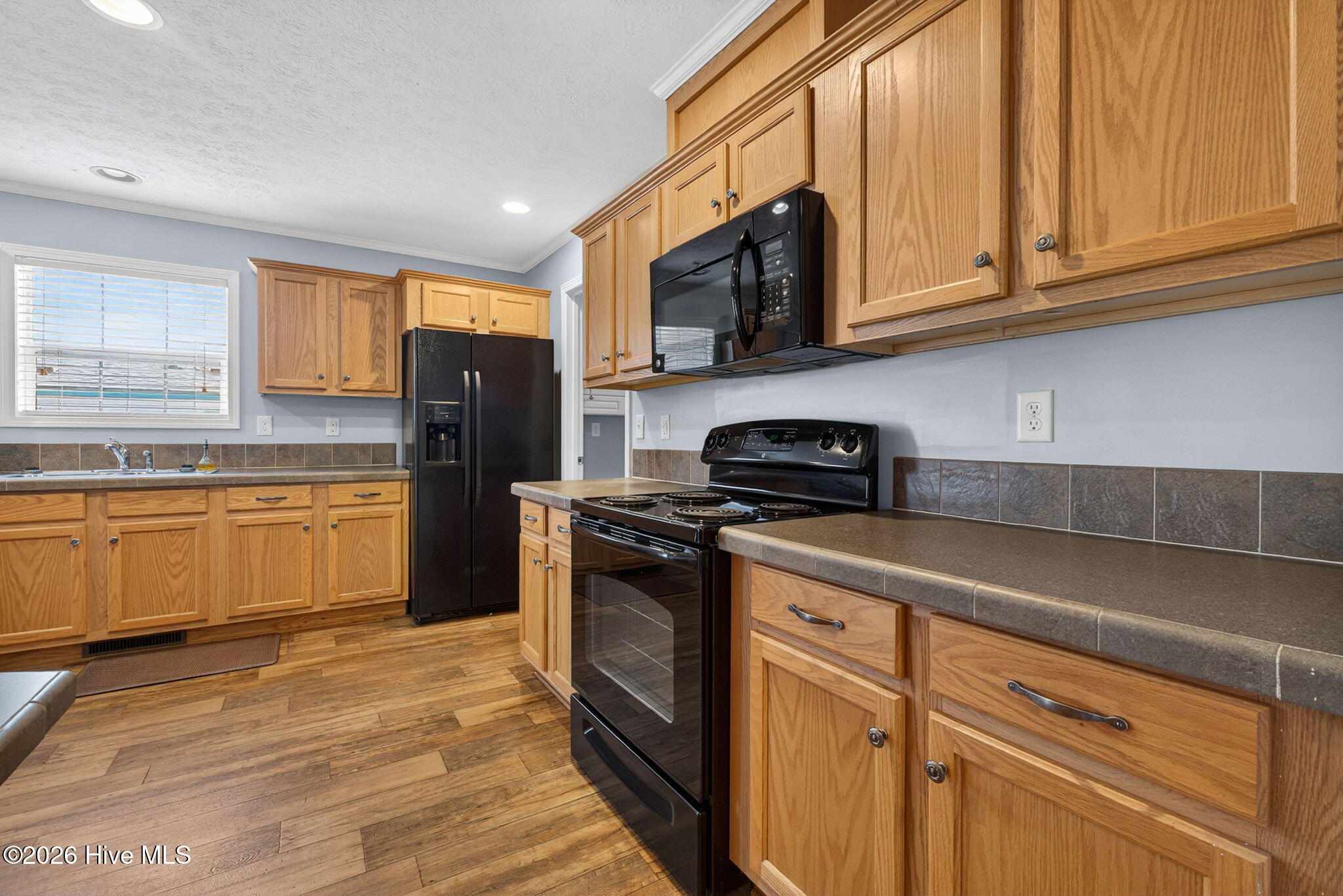 100557070 | Photo 18