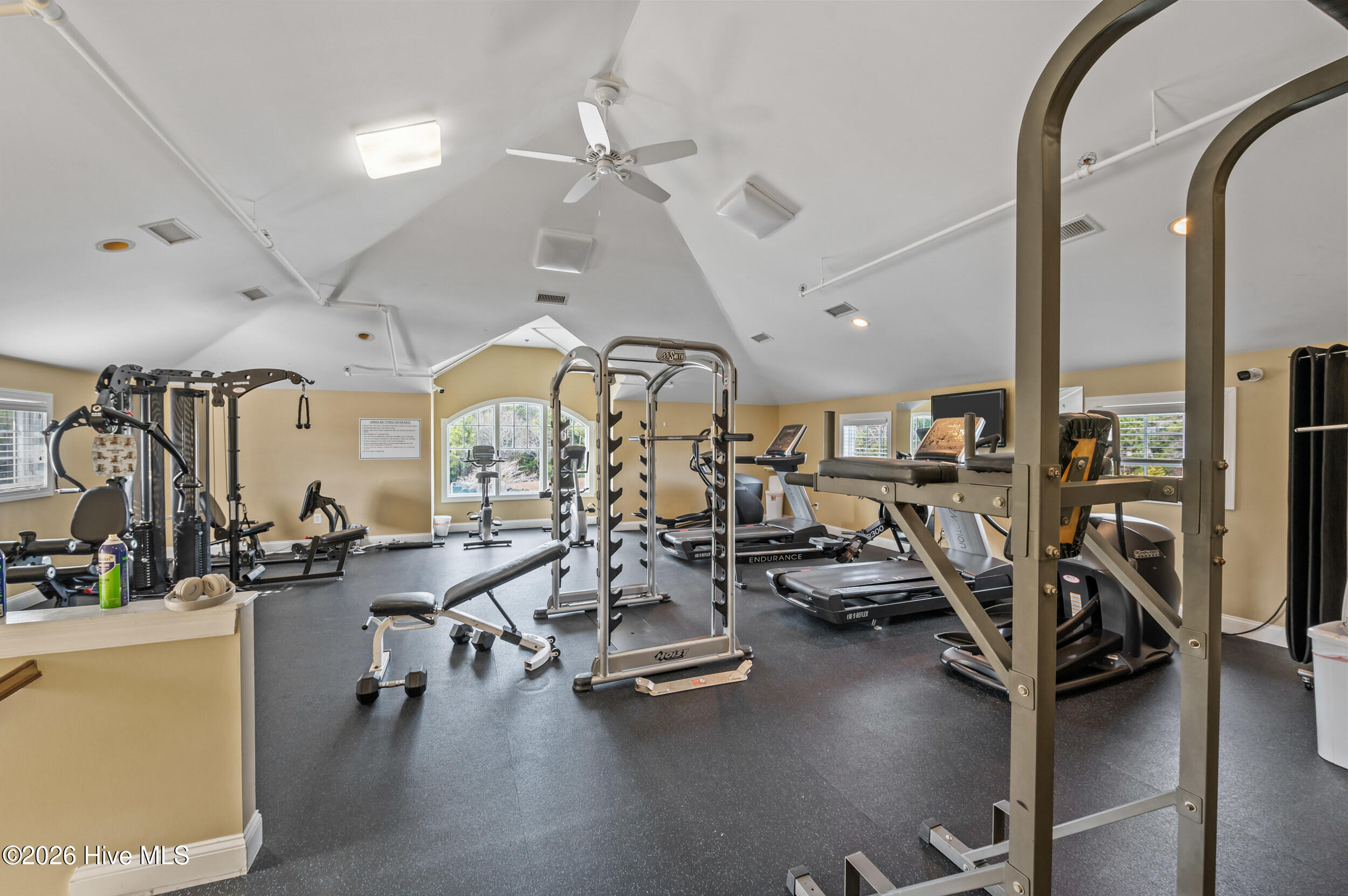 100562892 | Photo 59