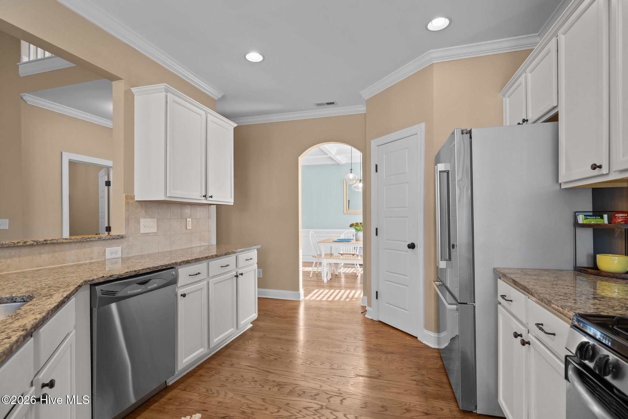 100549761 | Photo 12