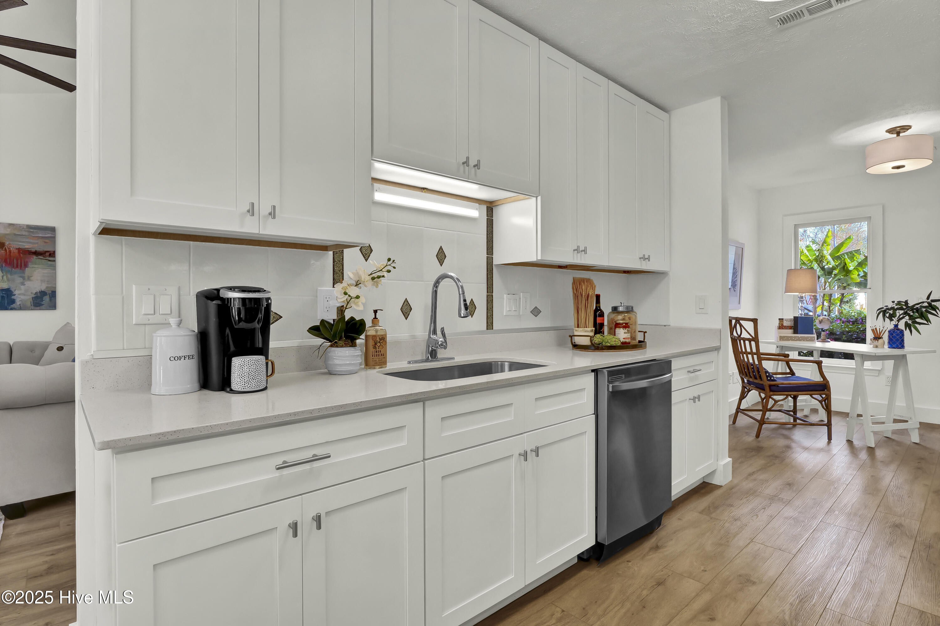 100541808 | Photo 12