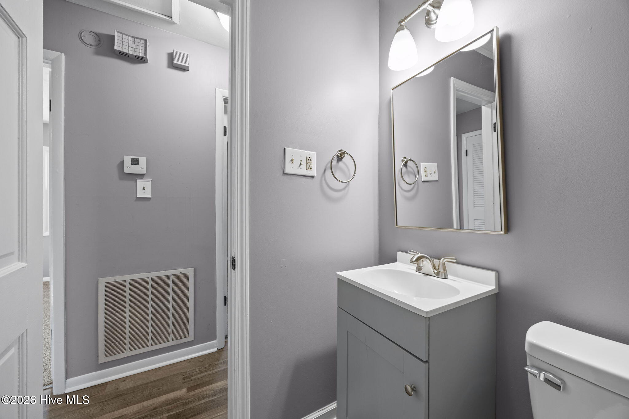 100553623 | Photo 27