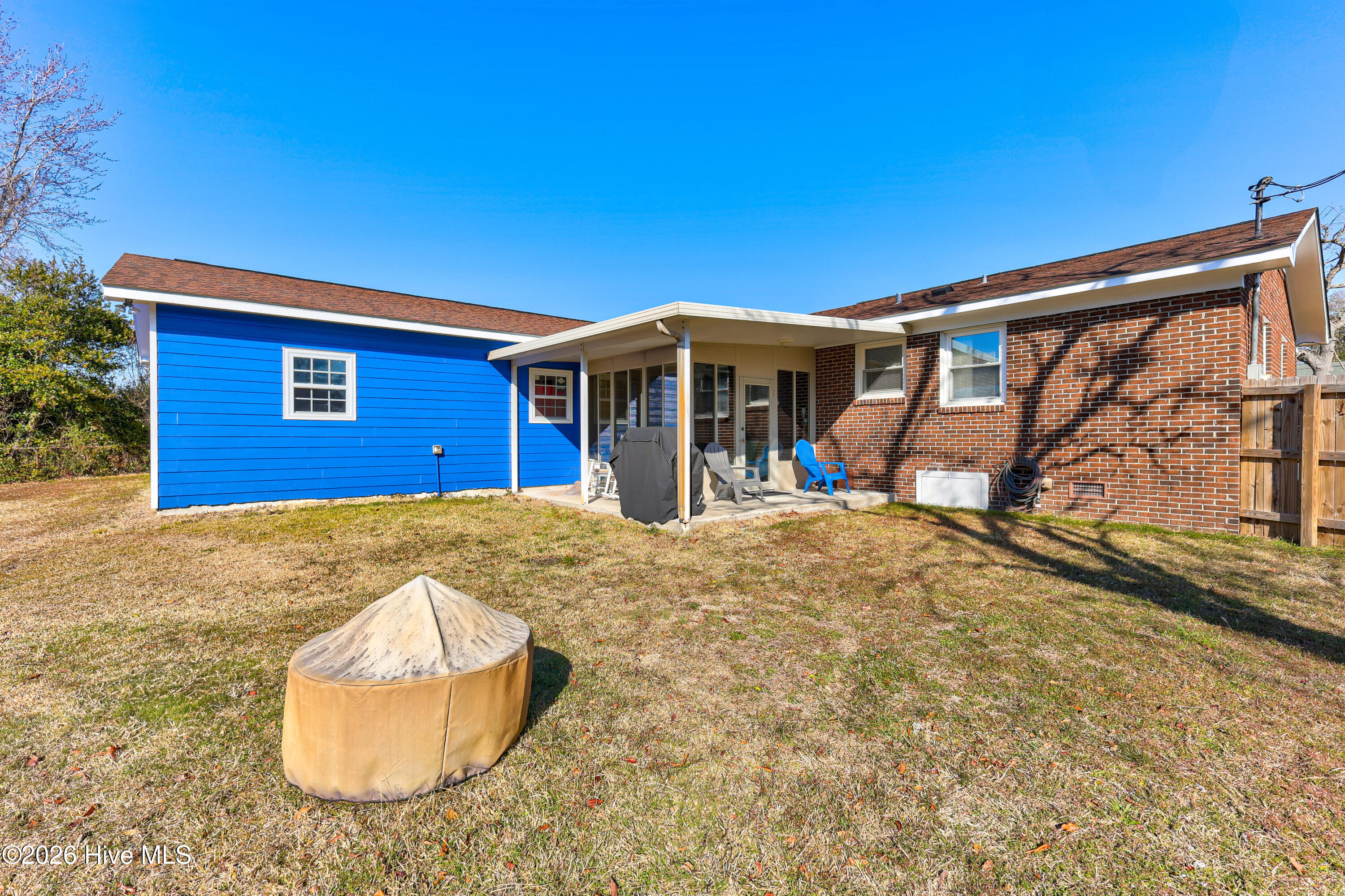 100554925 | Photo 33