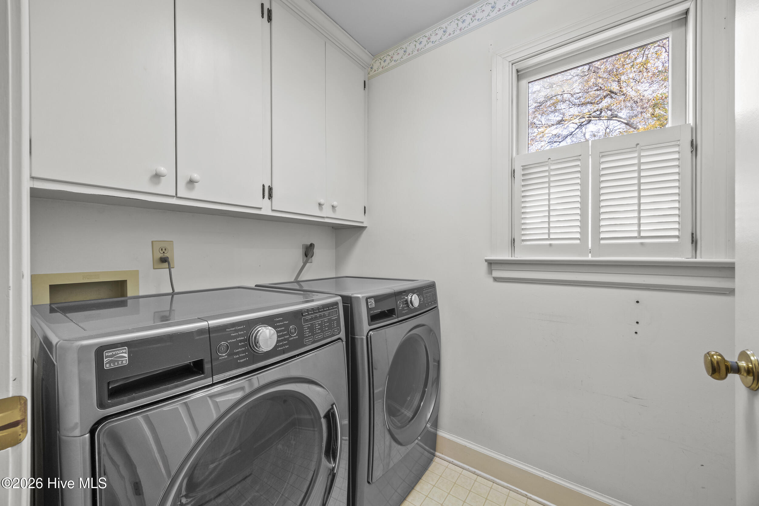 100560704 | Photo 56