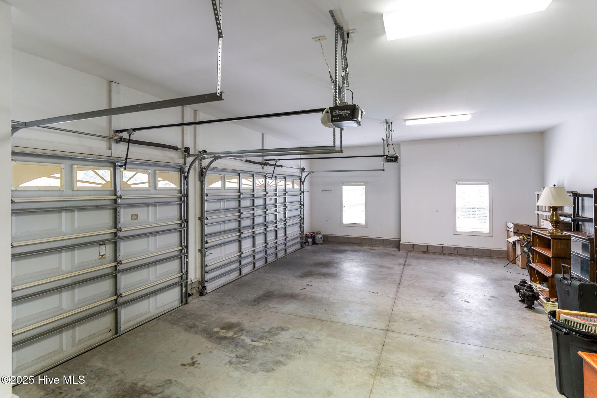 100524076 | Photo 40