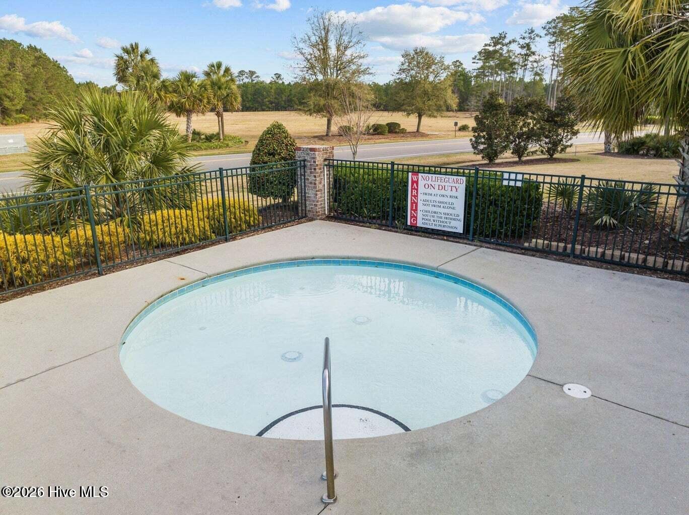 100554409 | Photo 39