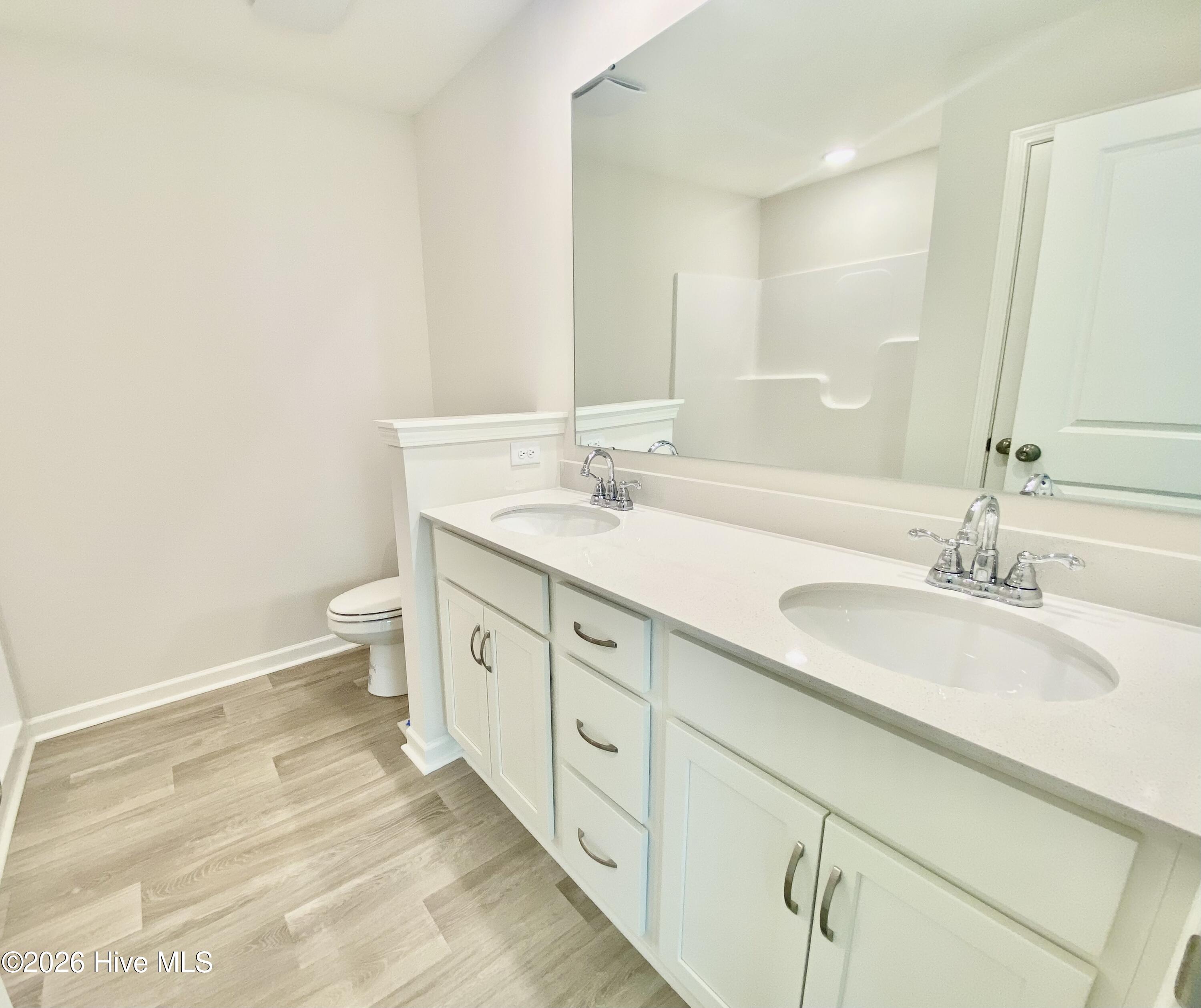 100569640 | Photo 21