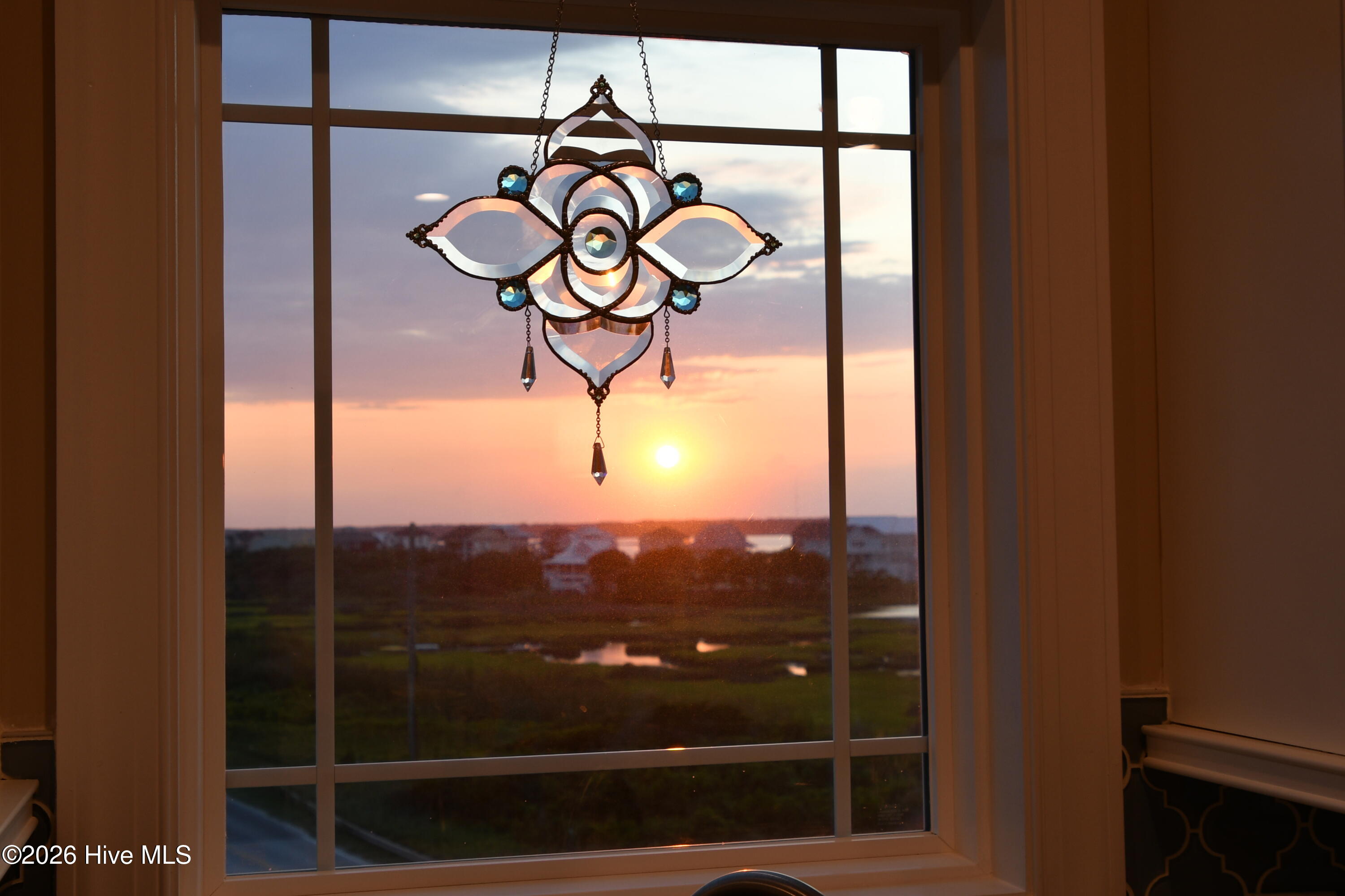 100552072 | Photo 46