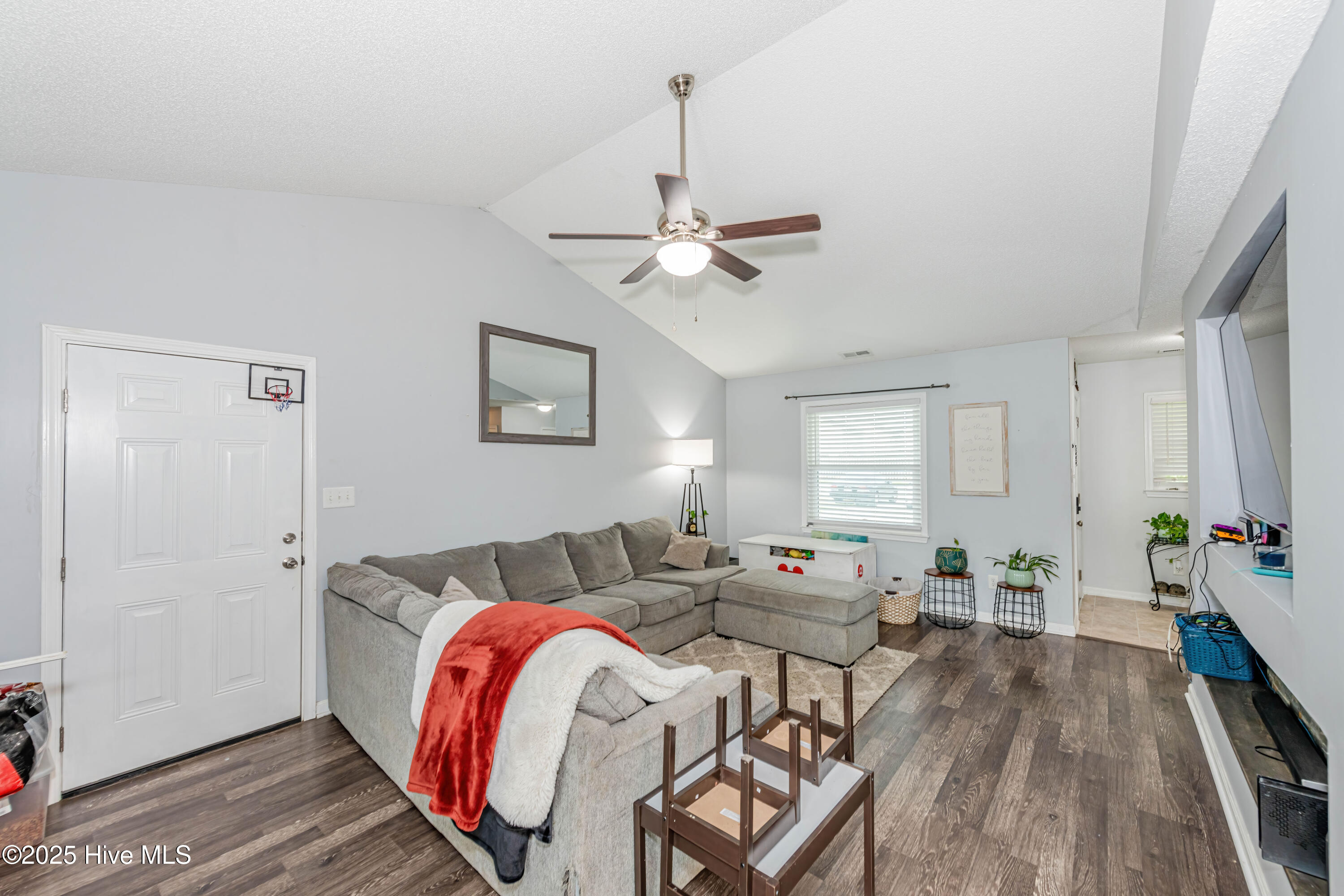 R Powelll (21 of 44)