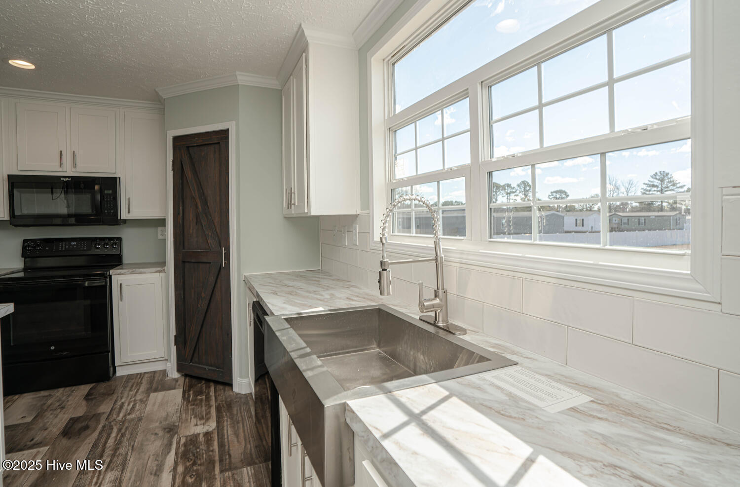 100487552 | Photo 41