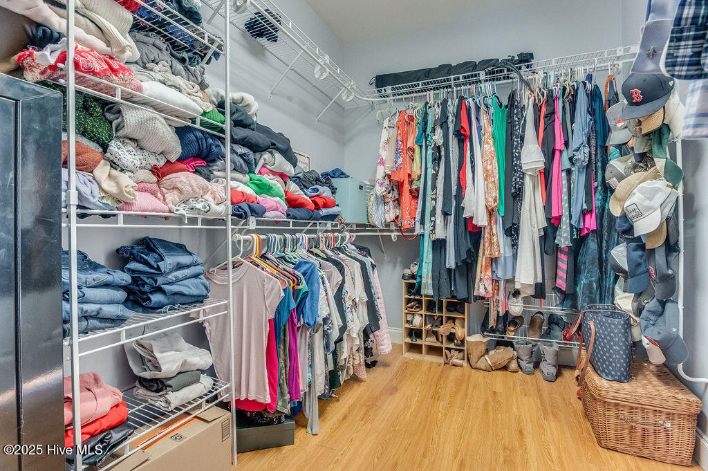 100534087 | Photo 27