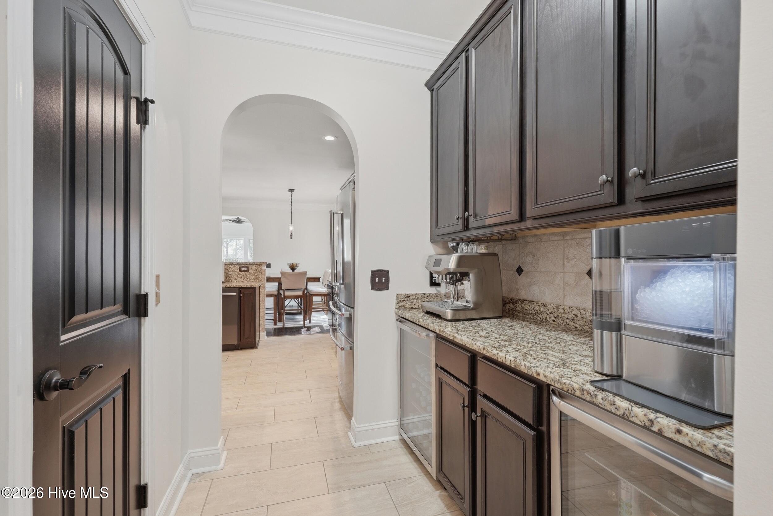 100551970 | Photo 18