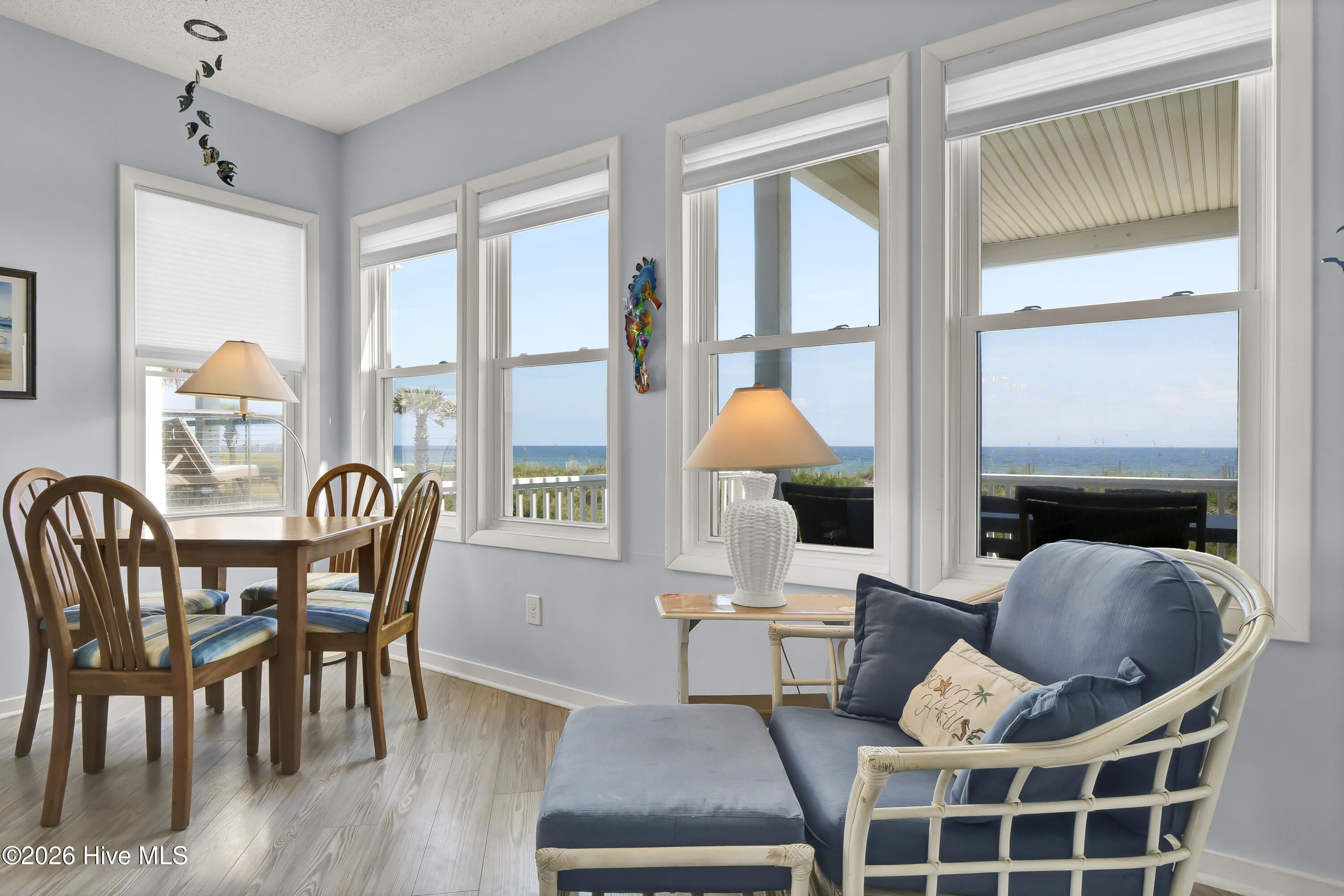 100554516 | Photo 22