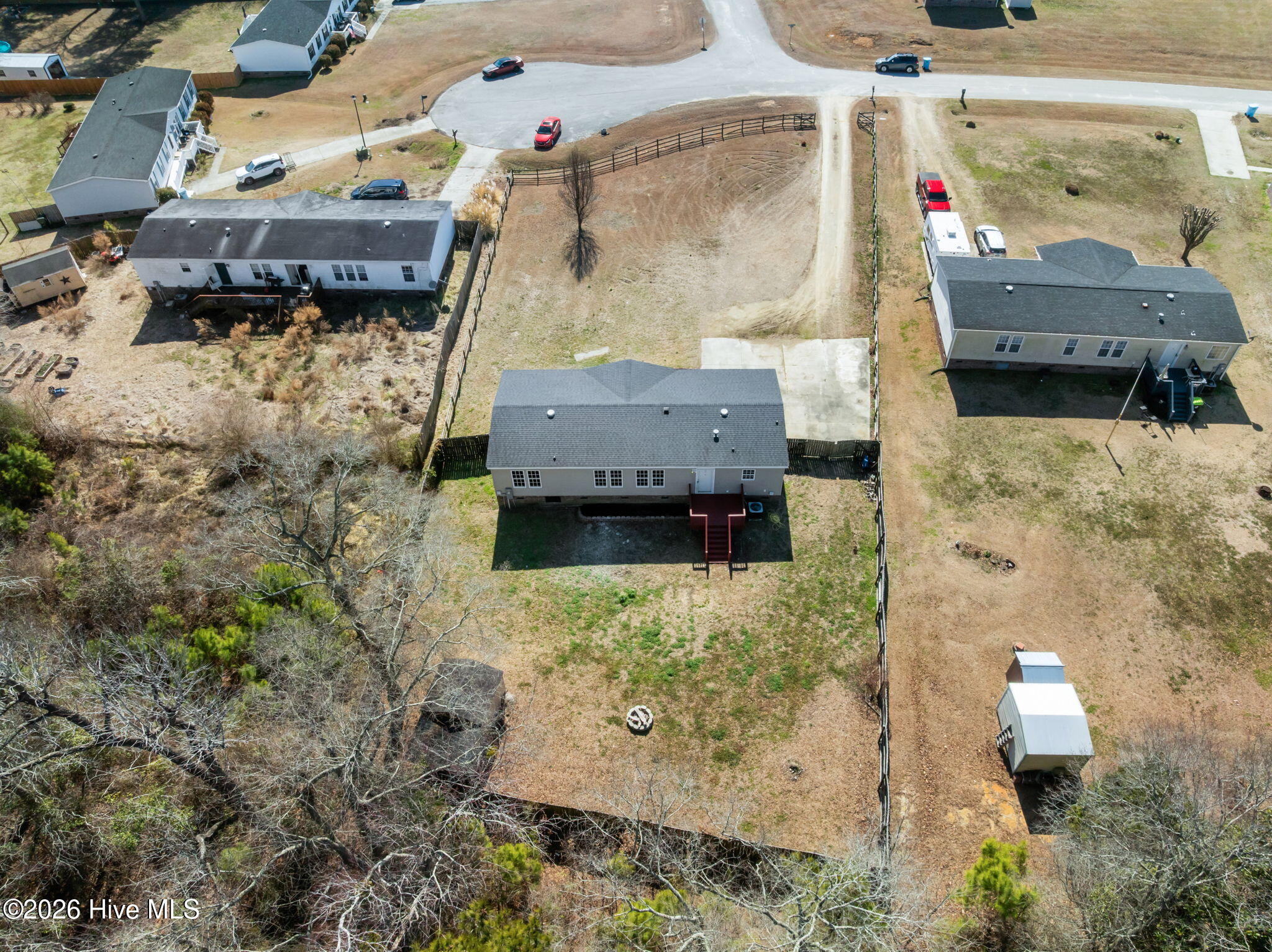 100555168 | Photo 42