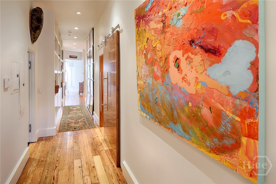 232 E Broughton Street, Savannah, GA, 31401